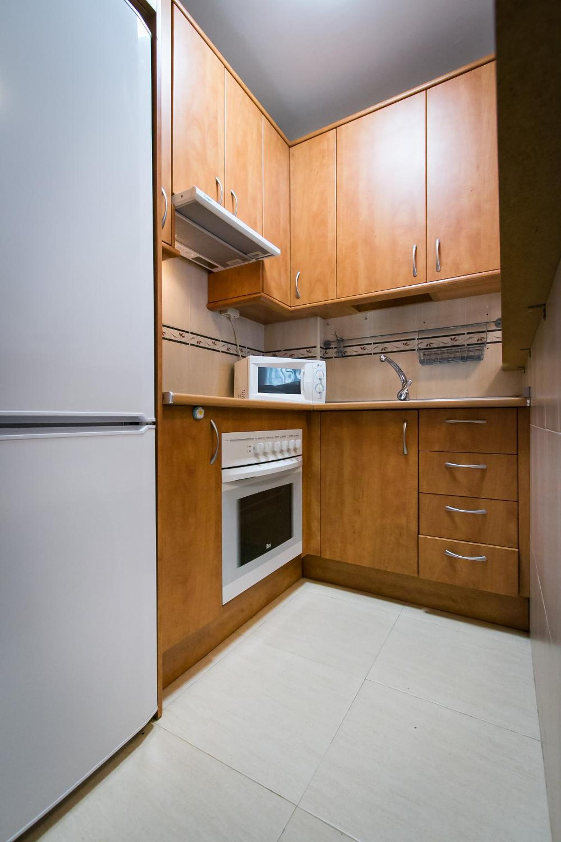 H2M Peña French Balcony, Smart TV & Parking Option