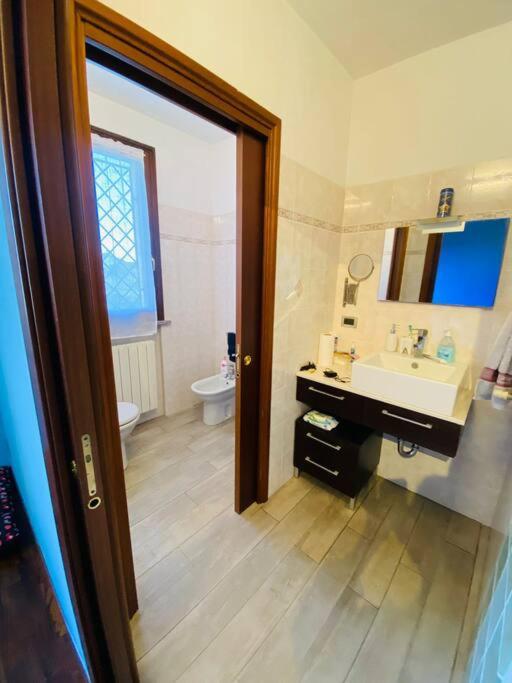 intero Bilocale con terrazzo vicino a Milano view 4