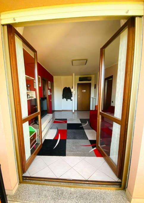 intero Bilocale con terrazzo vicino a Milano view 5