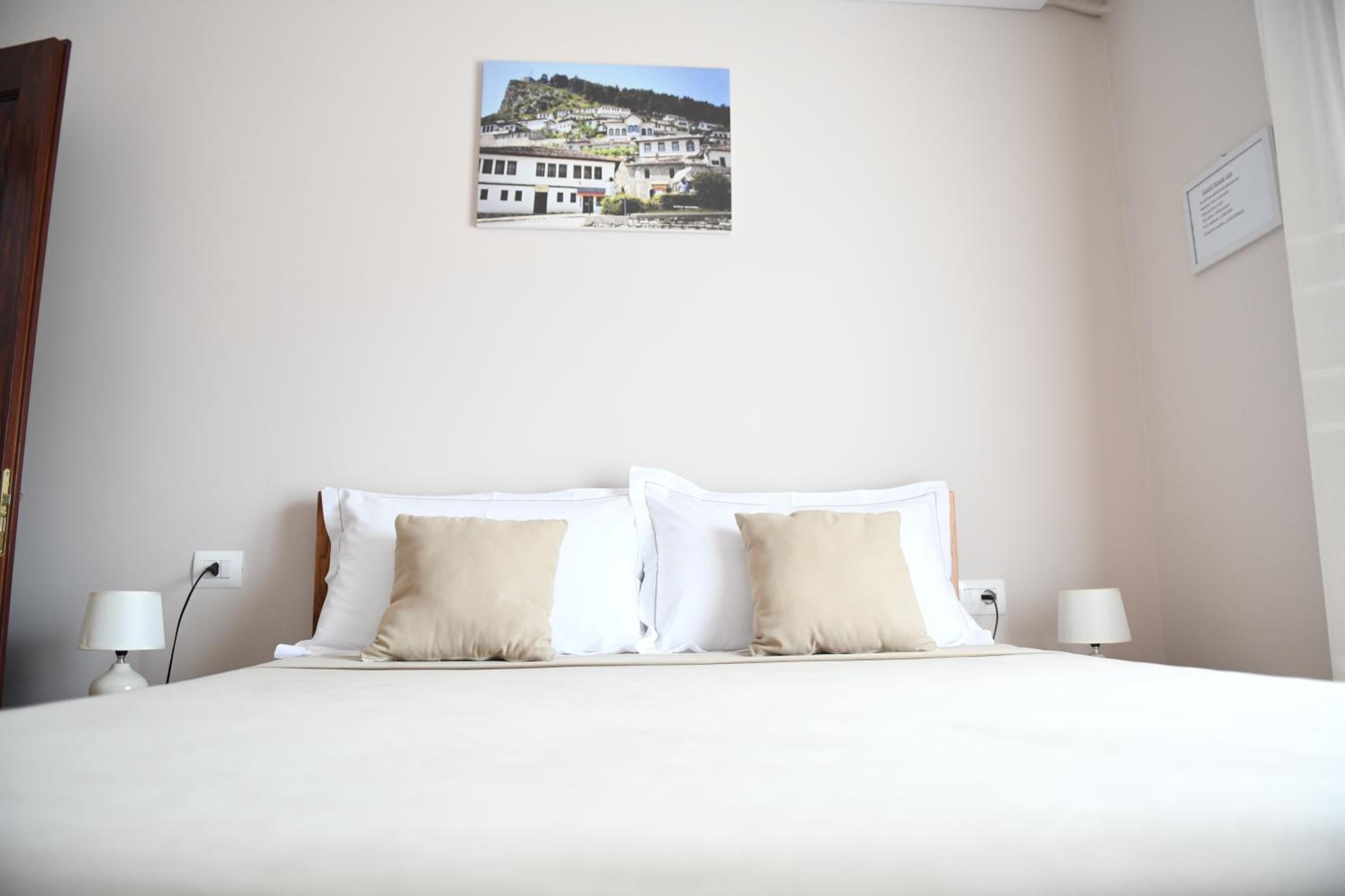 Guesthouse Leo