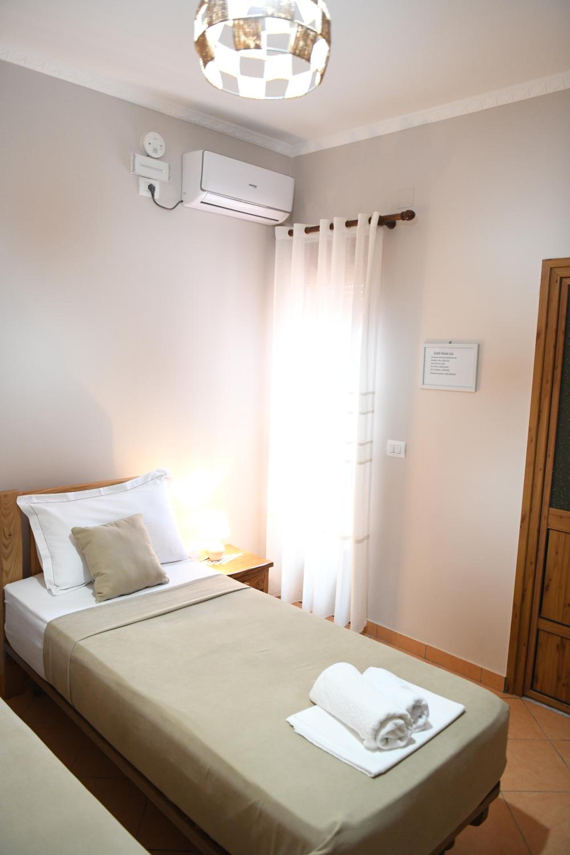 Guesthouse Leo
