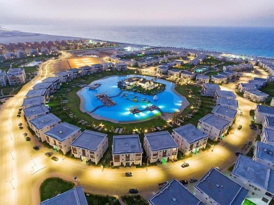 Amwaj North Coast Stylish Holiday Chalet with Roof
