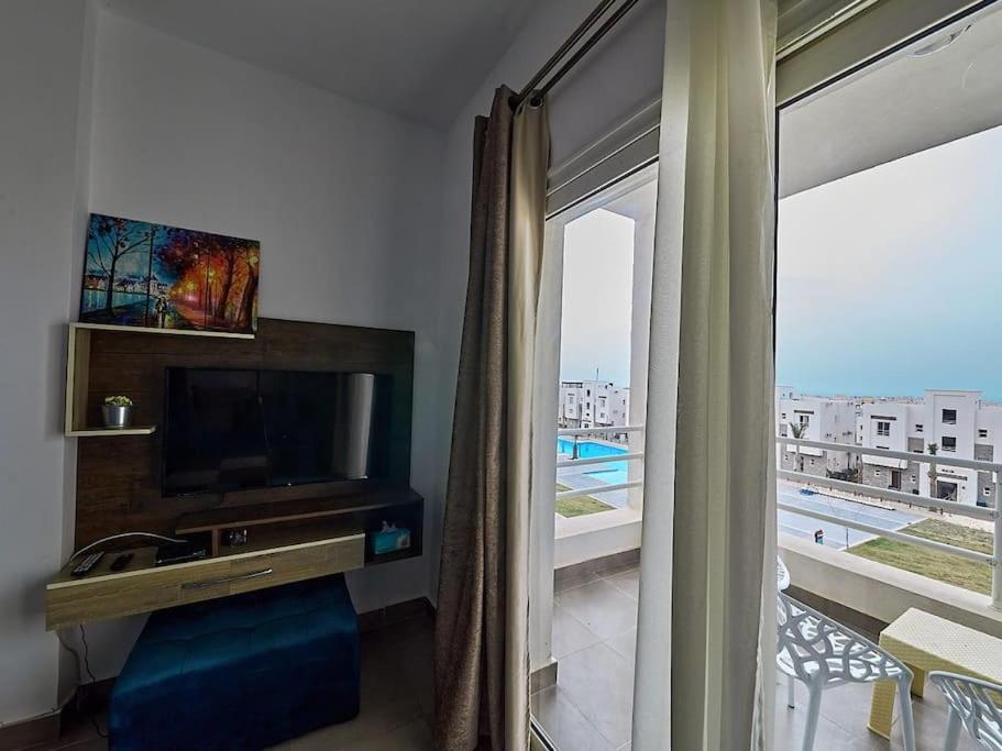Amwaj North Coast Stylish Holiday Chalet with Roof
