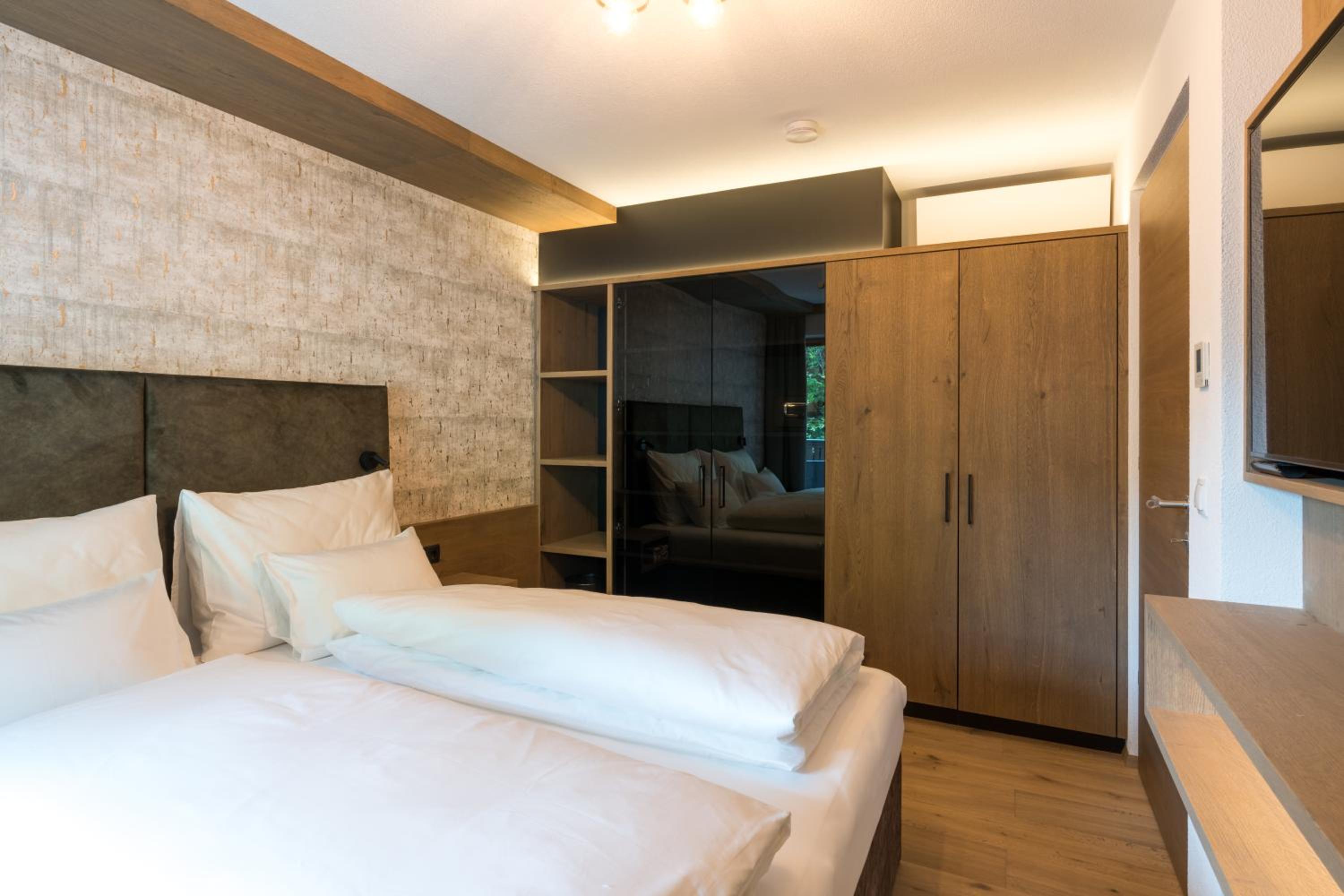 Adlhof Apartments