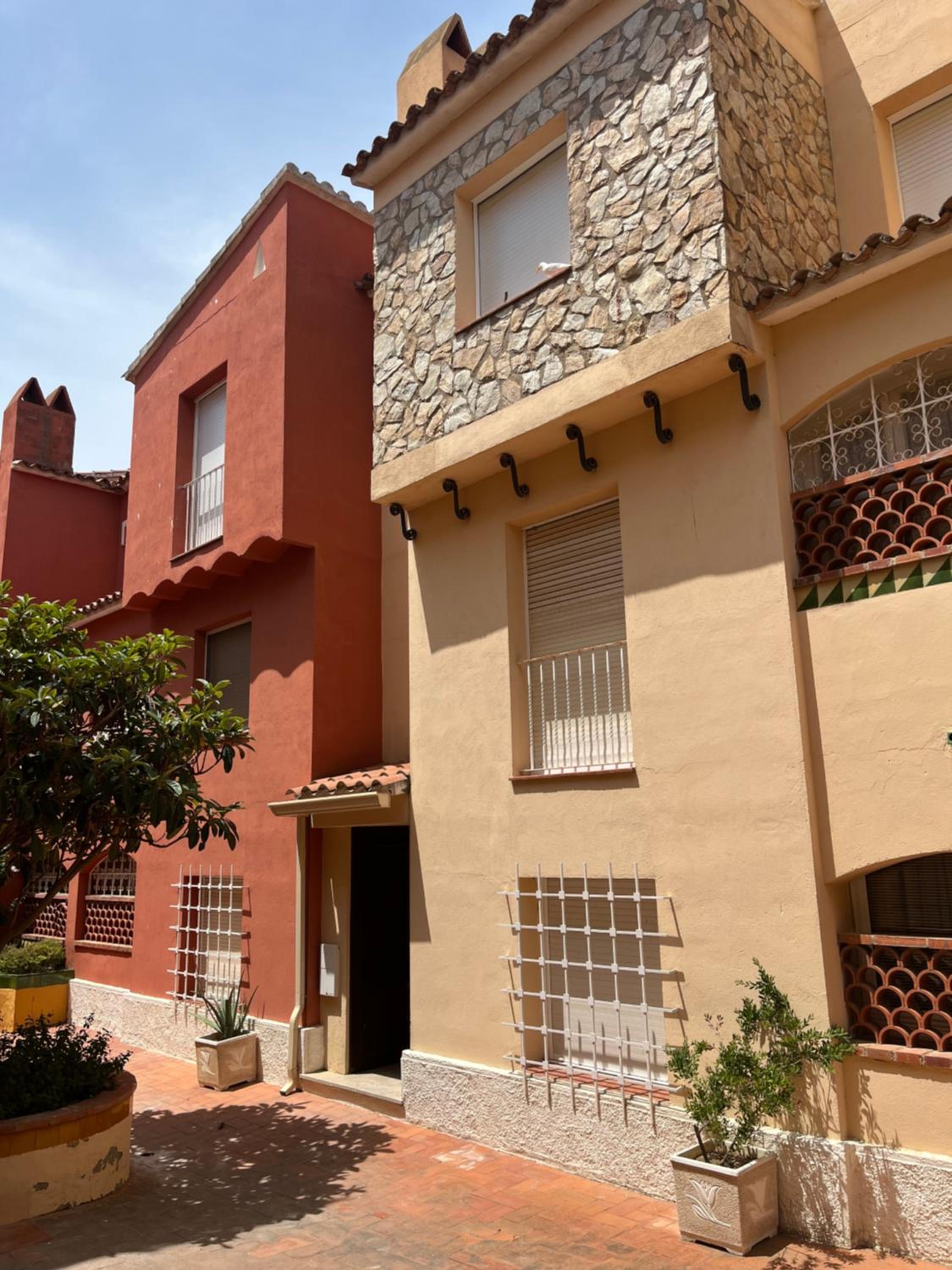 Bonito apartamento cerca del mar