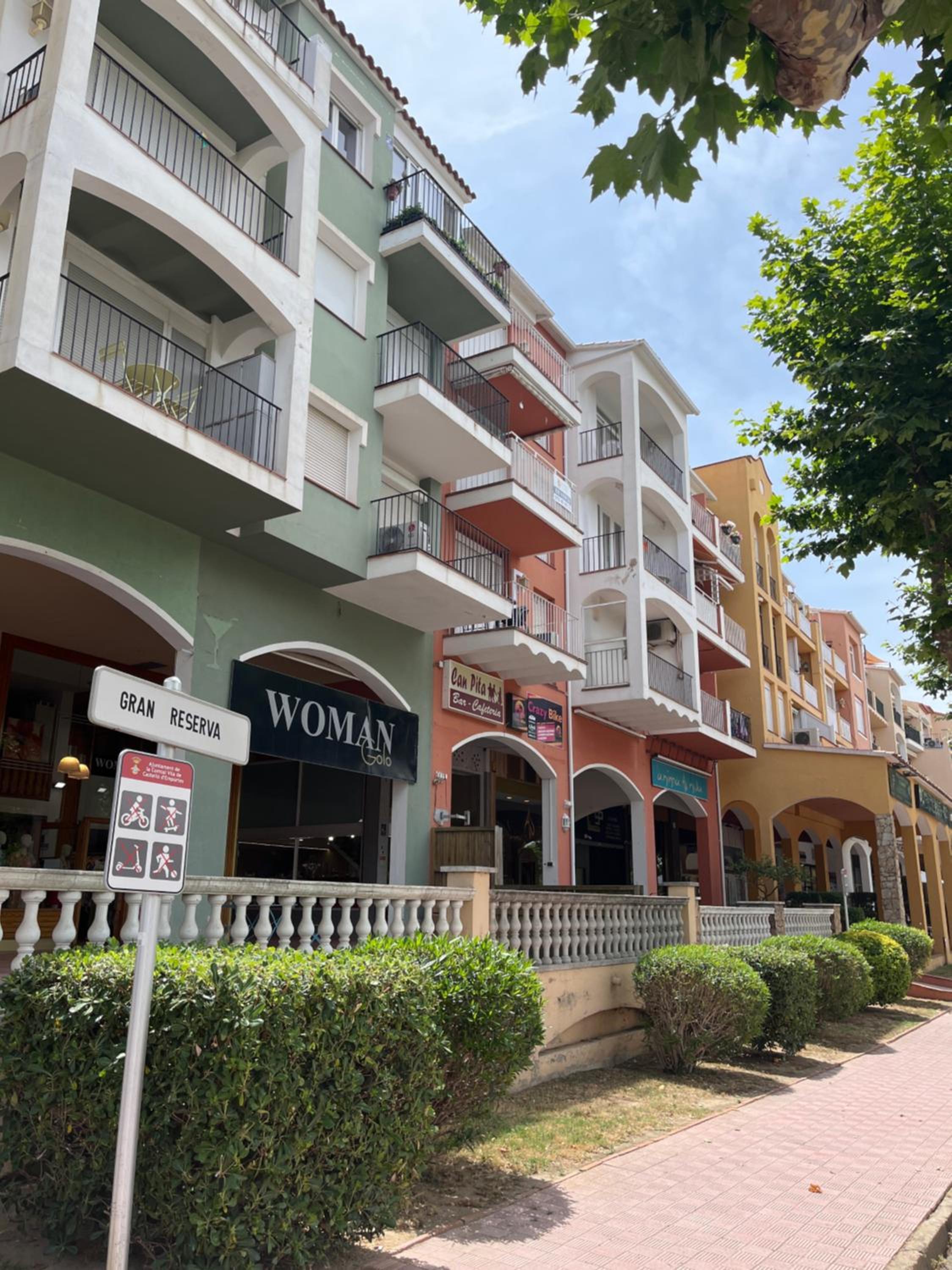 Bonito apartamento cerca del mar