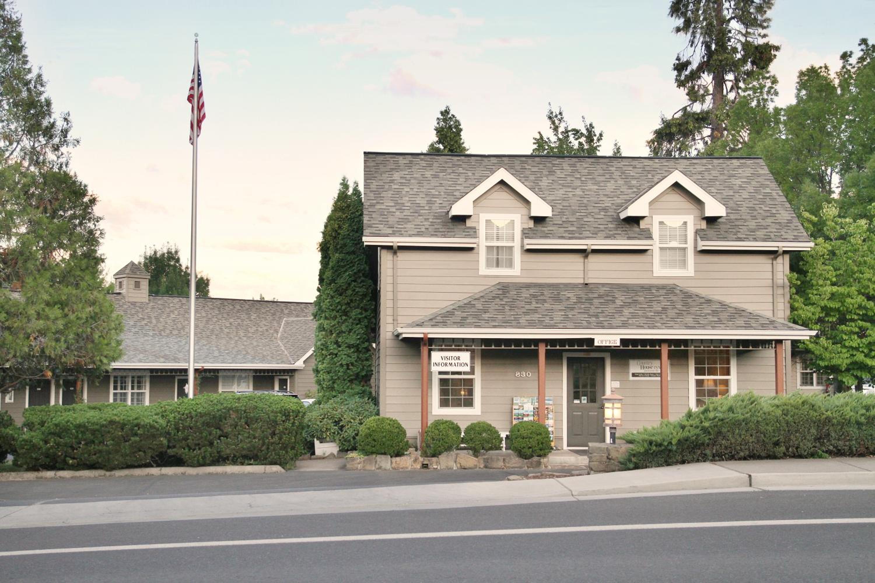 Jacksonville Vacations - Wine Country Inn - Property Image 7