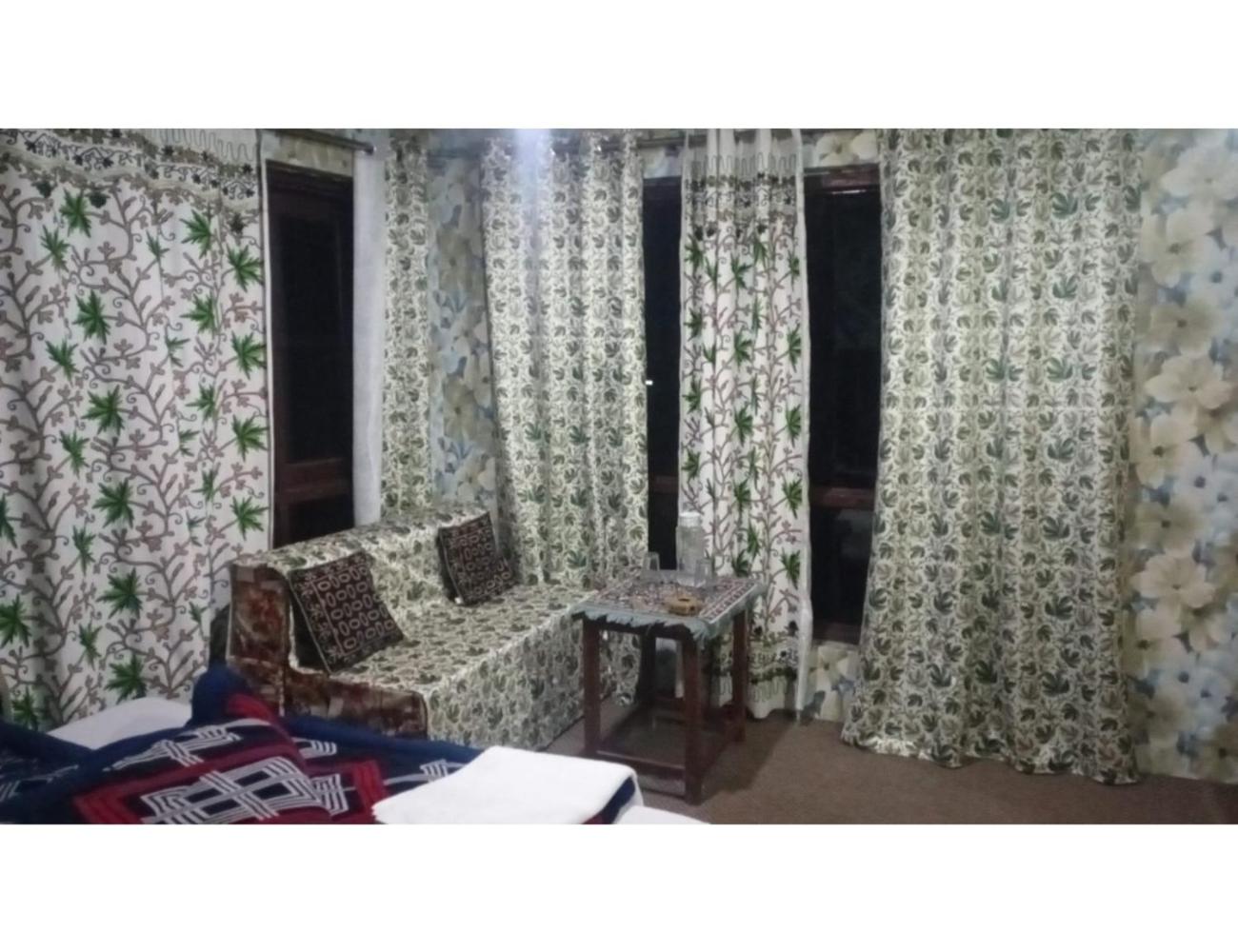 Fiza Guest House, Pahalgam