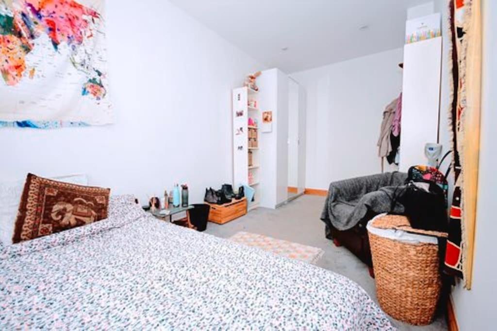 lovely 4 Bedroom flat in London