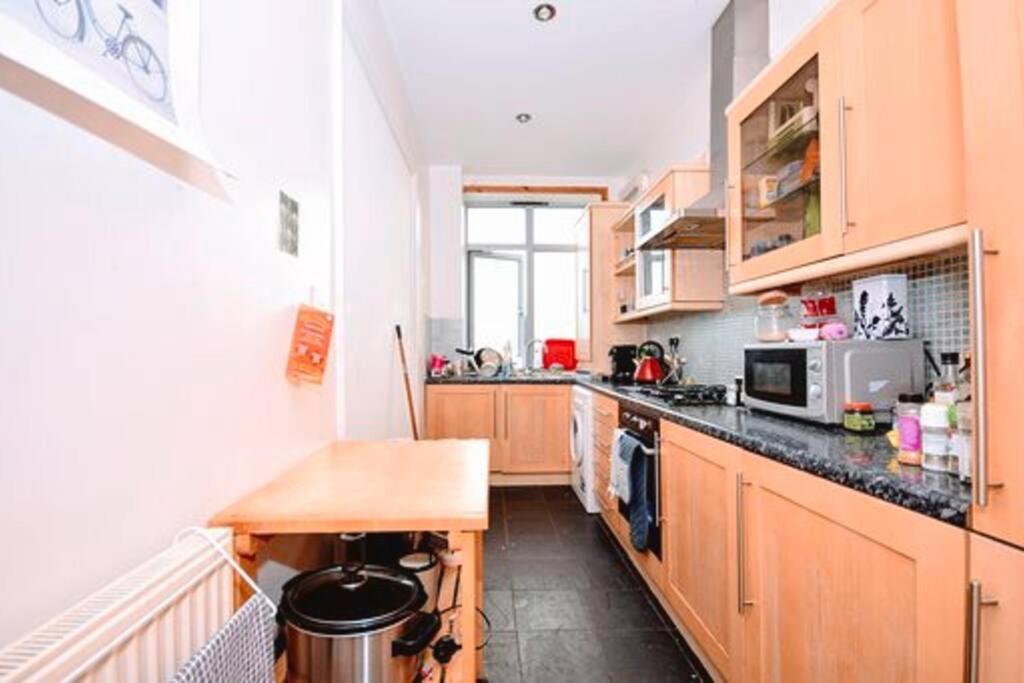 lovely 4 Bedroom flat in London