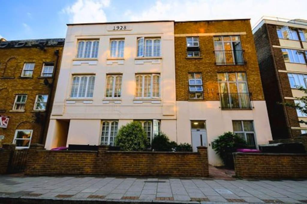 lovely 4 Bedroom flat in London