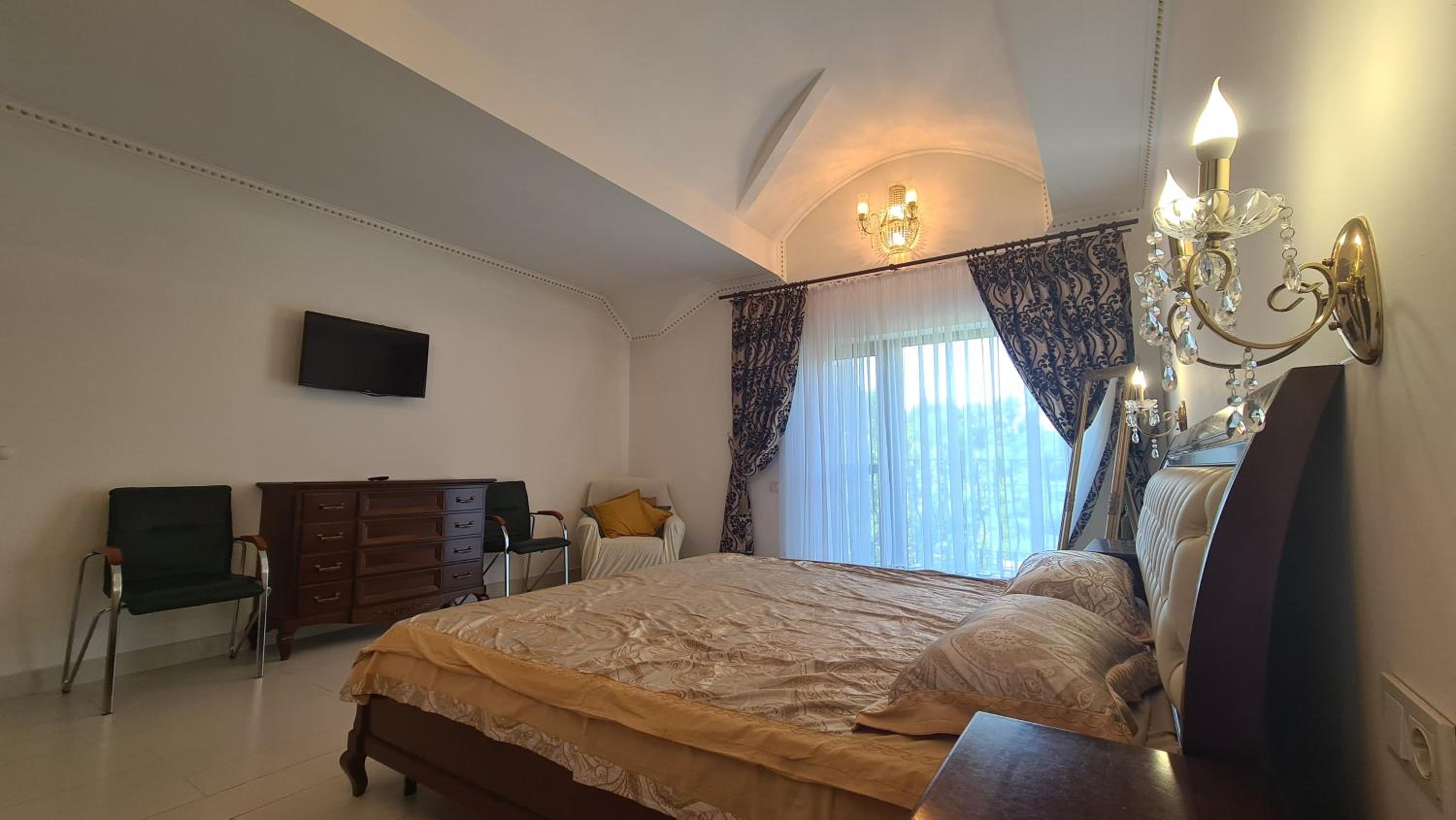 Vila TheTorch view 5