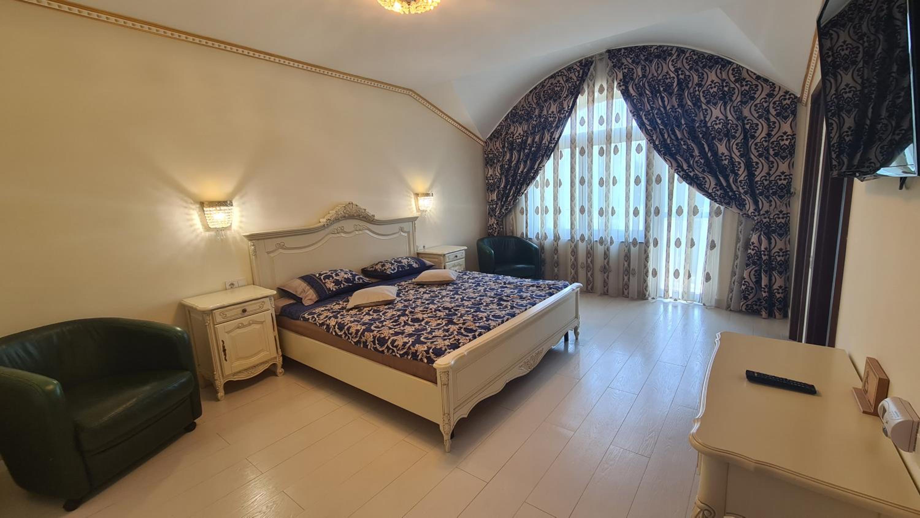 Vila TheTorch view 4