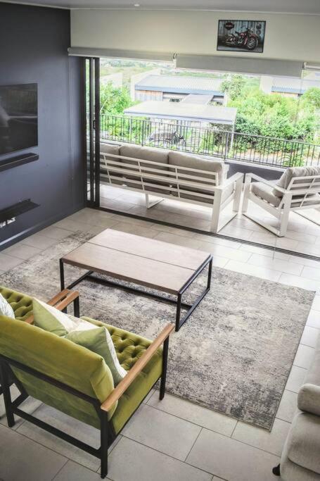 Sea View & Garden - Luxury Townhouse - Private Estate view 2