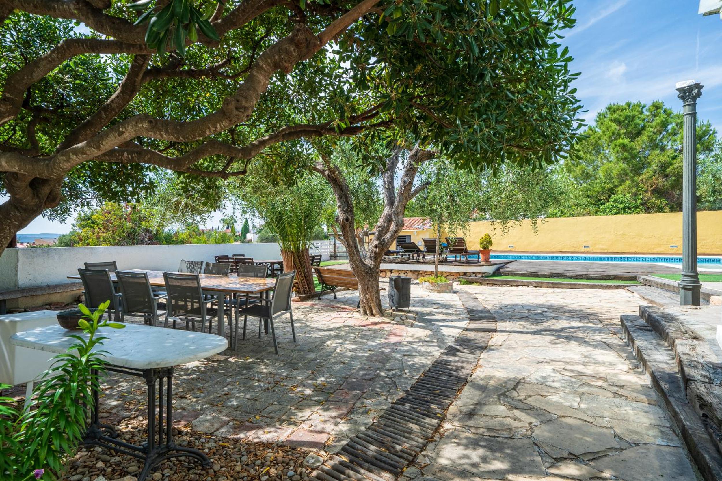 Hauzify I Villa del Castell view 5