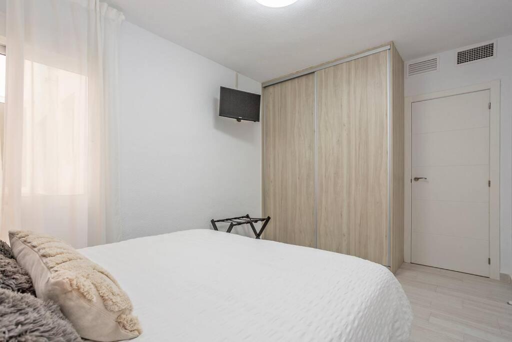 Playa Los Locos Apartment with Garage