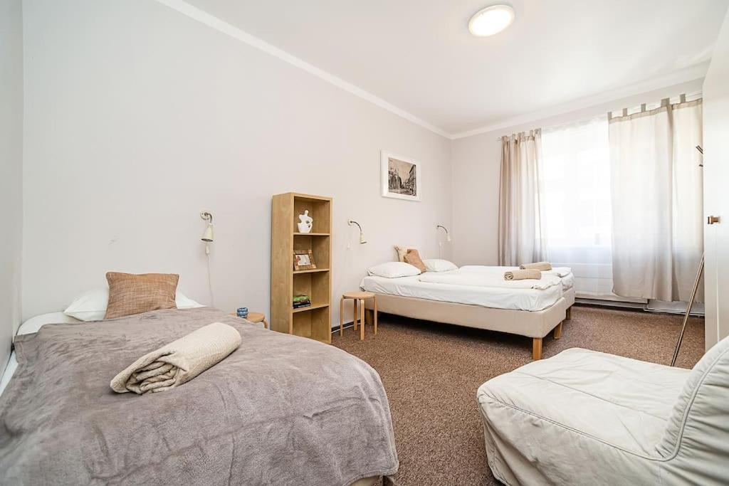 Apartment in Zizkov -202-