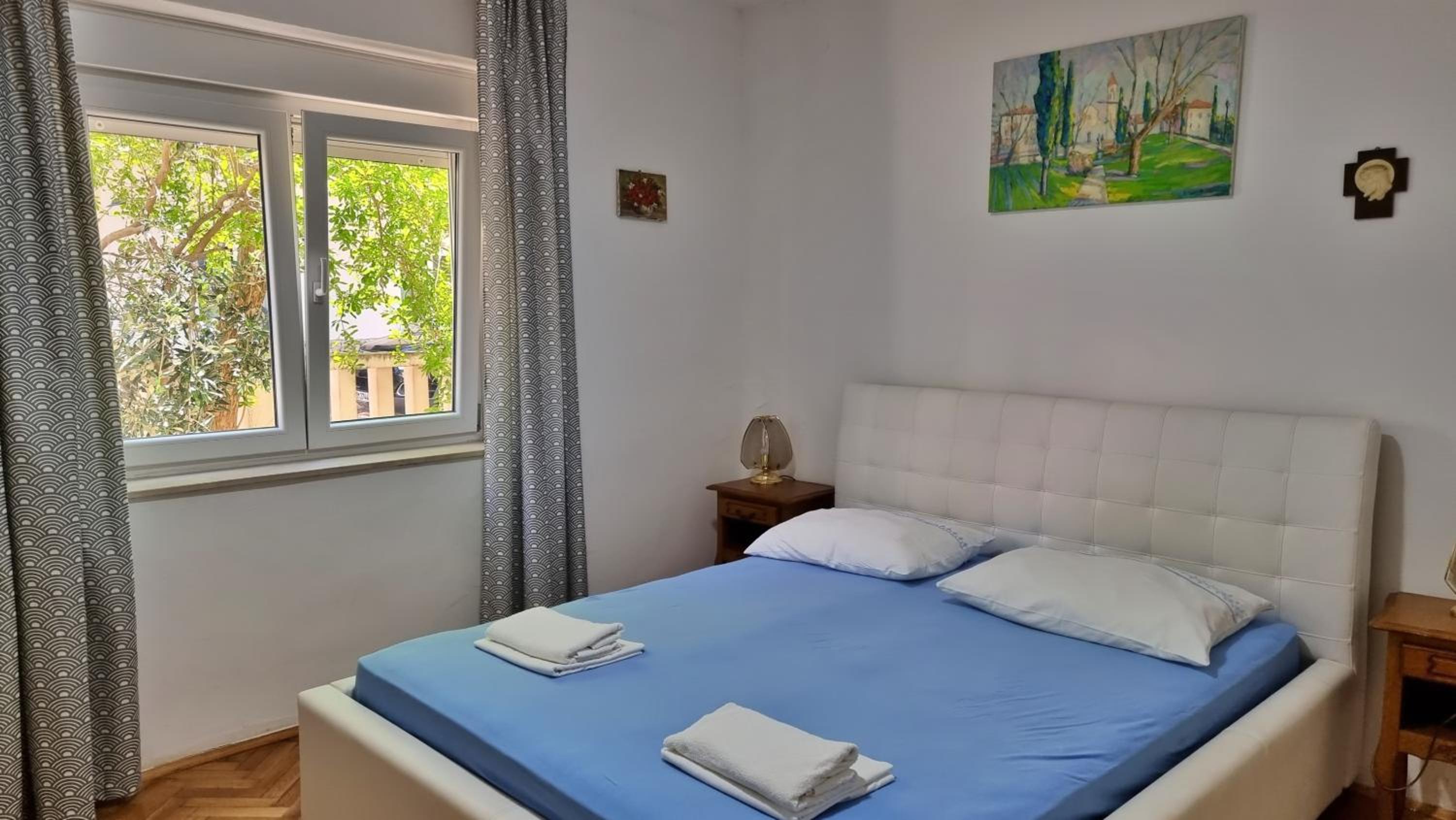 Apartments Iko Nemira