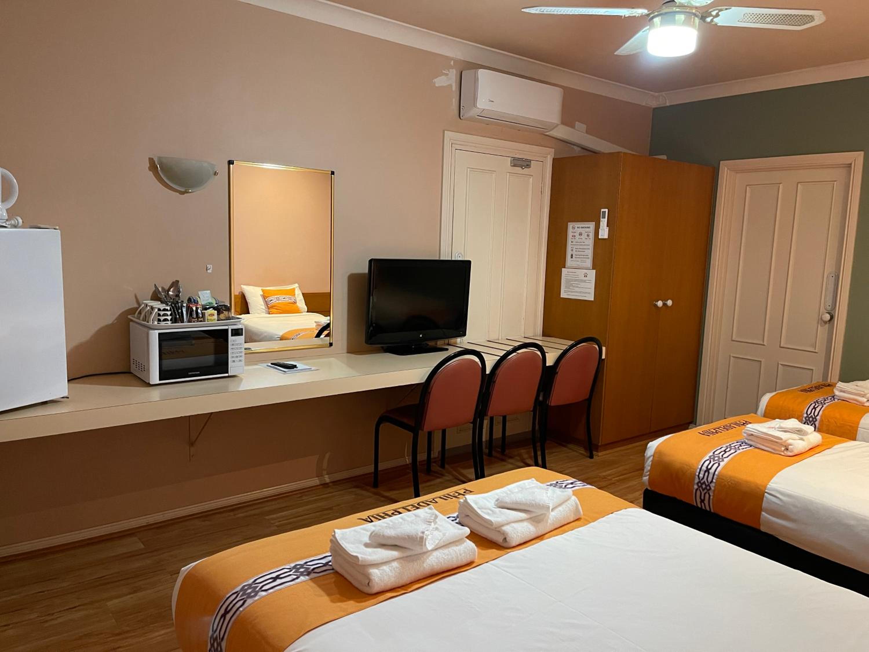 Philadelphia Motor Inn