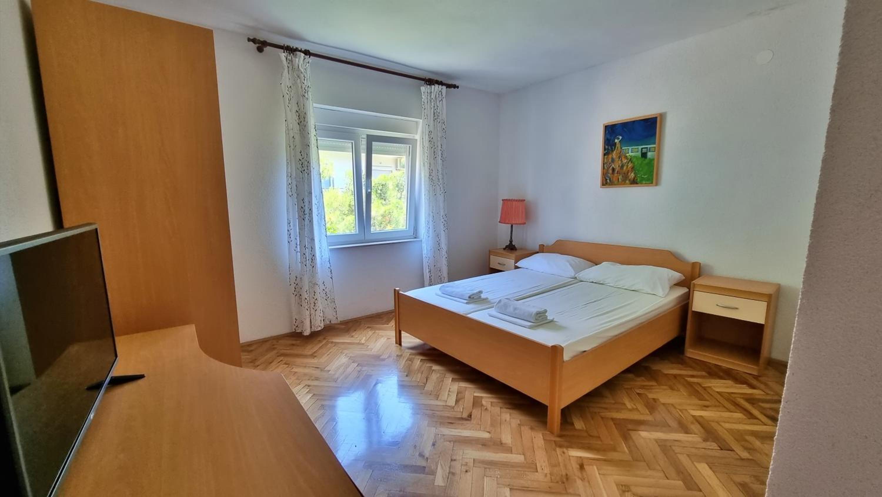 Apartments Iko Nemira