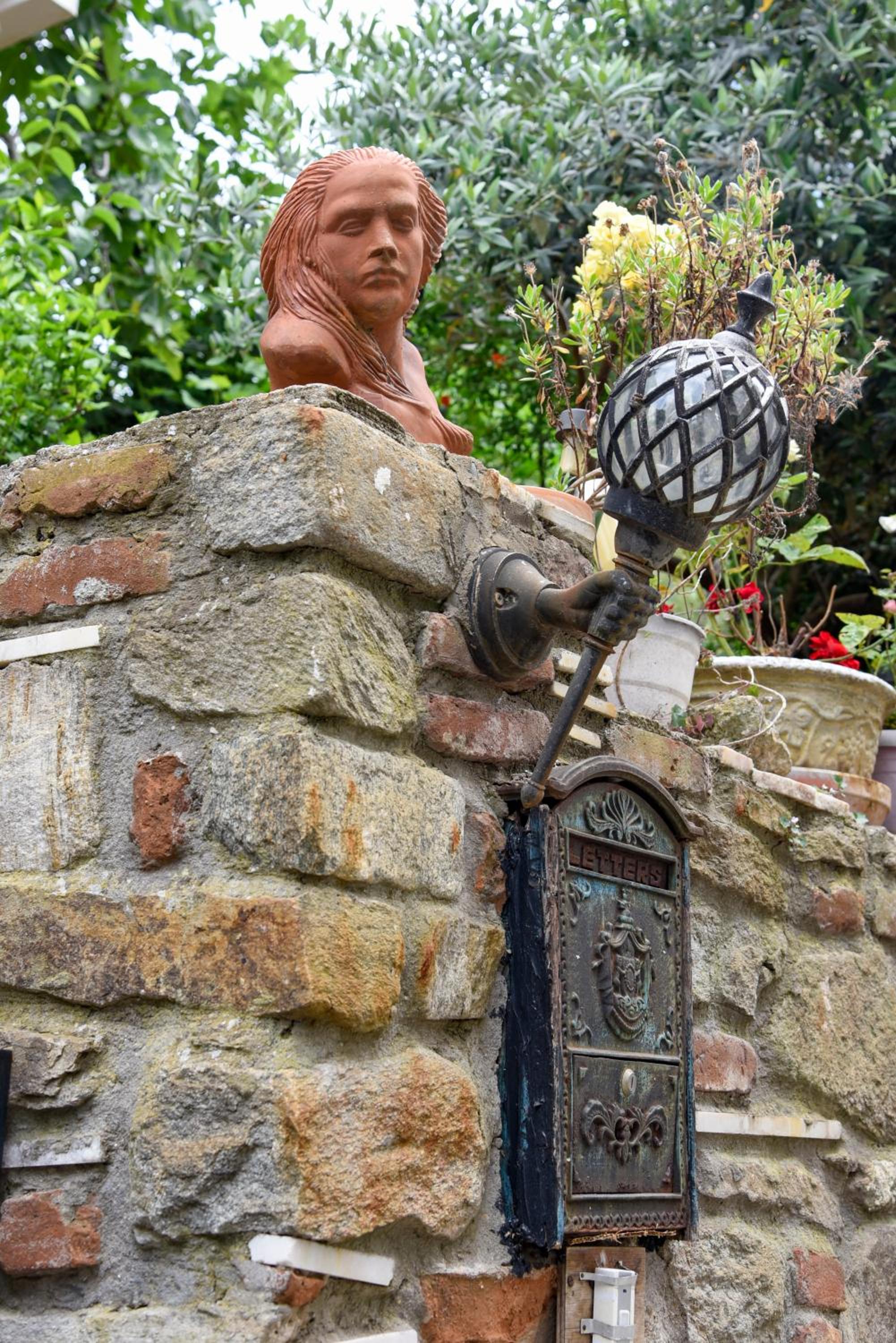 Photo 46