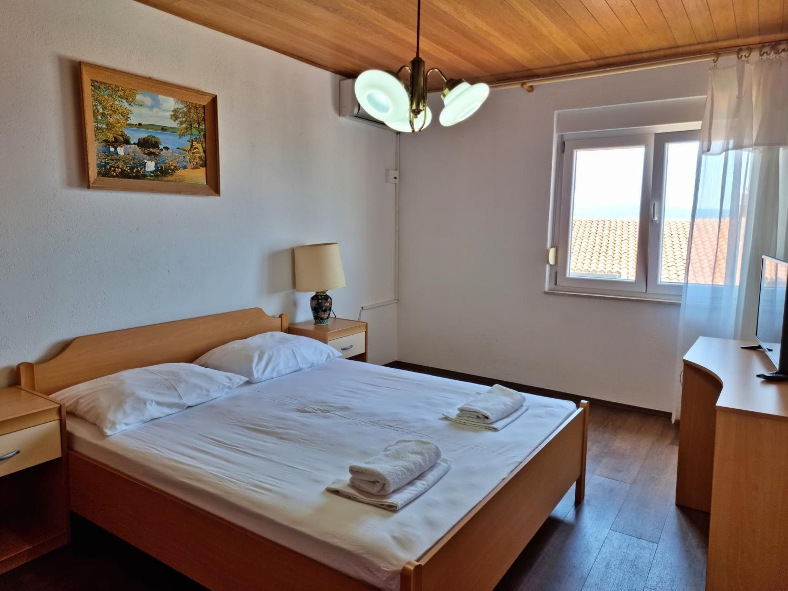 Apartments Iko Nemira