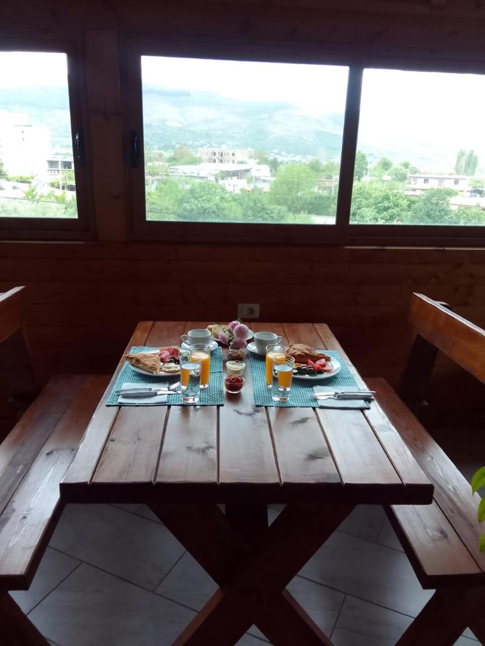 Guesthouse Leo