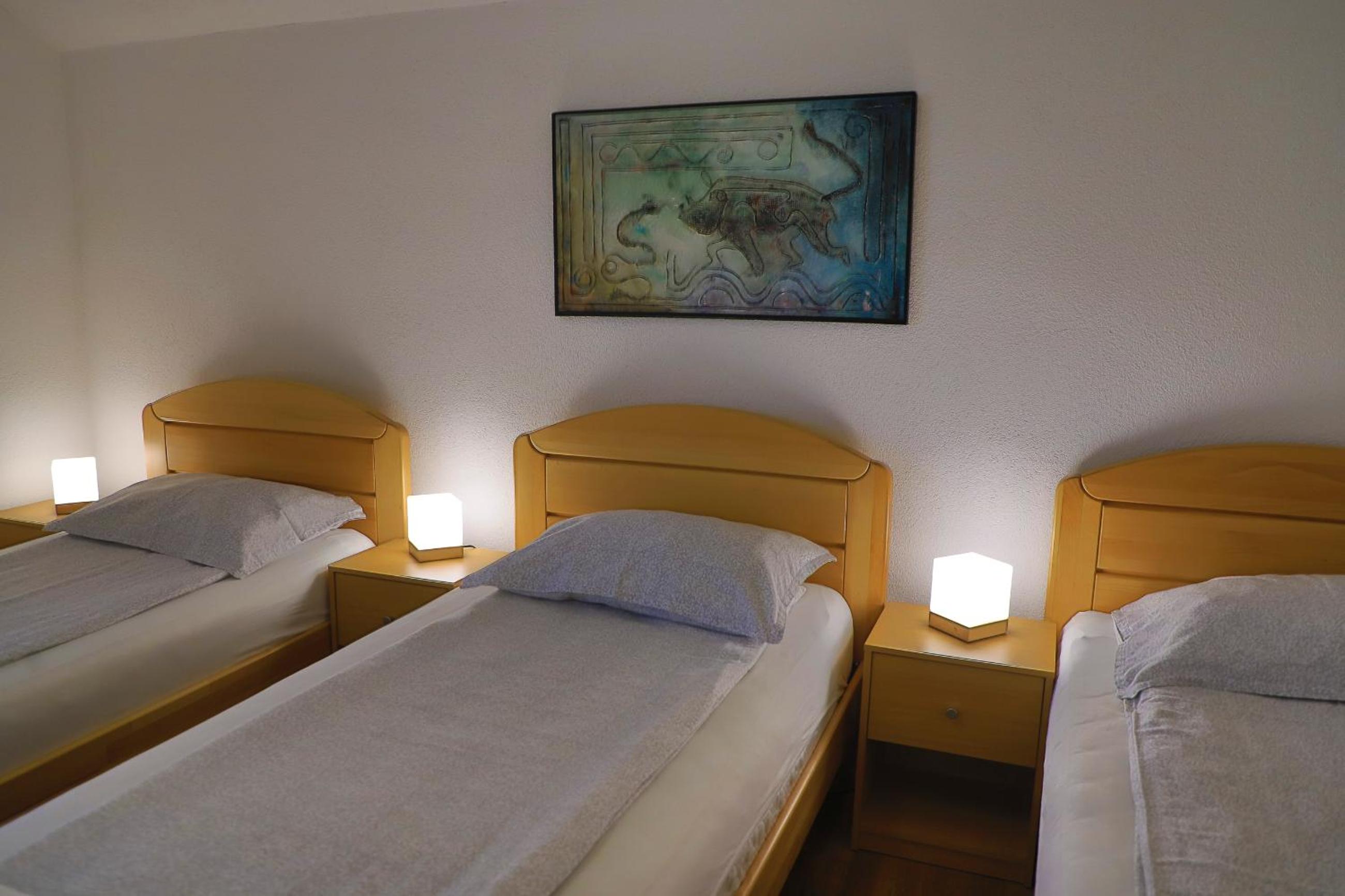 Apartments Oeneus