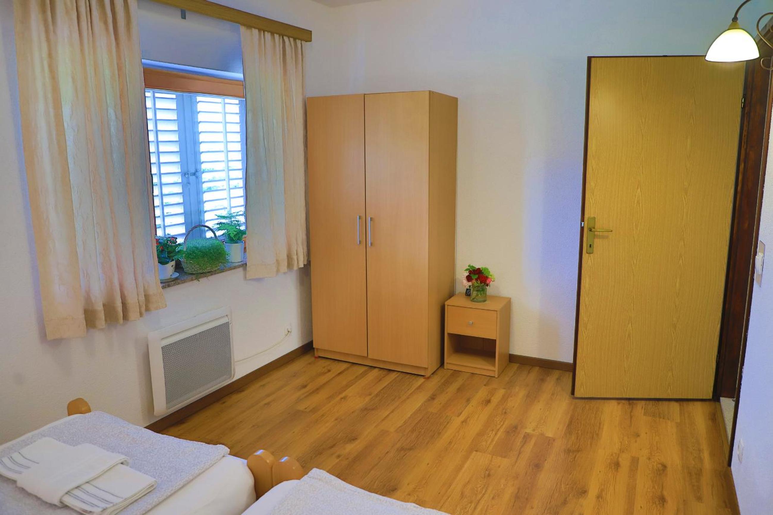 Apartments Oeneus