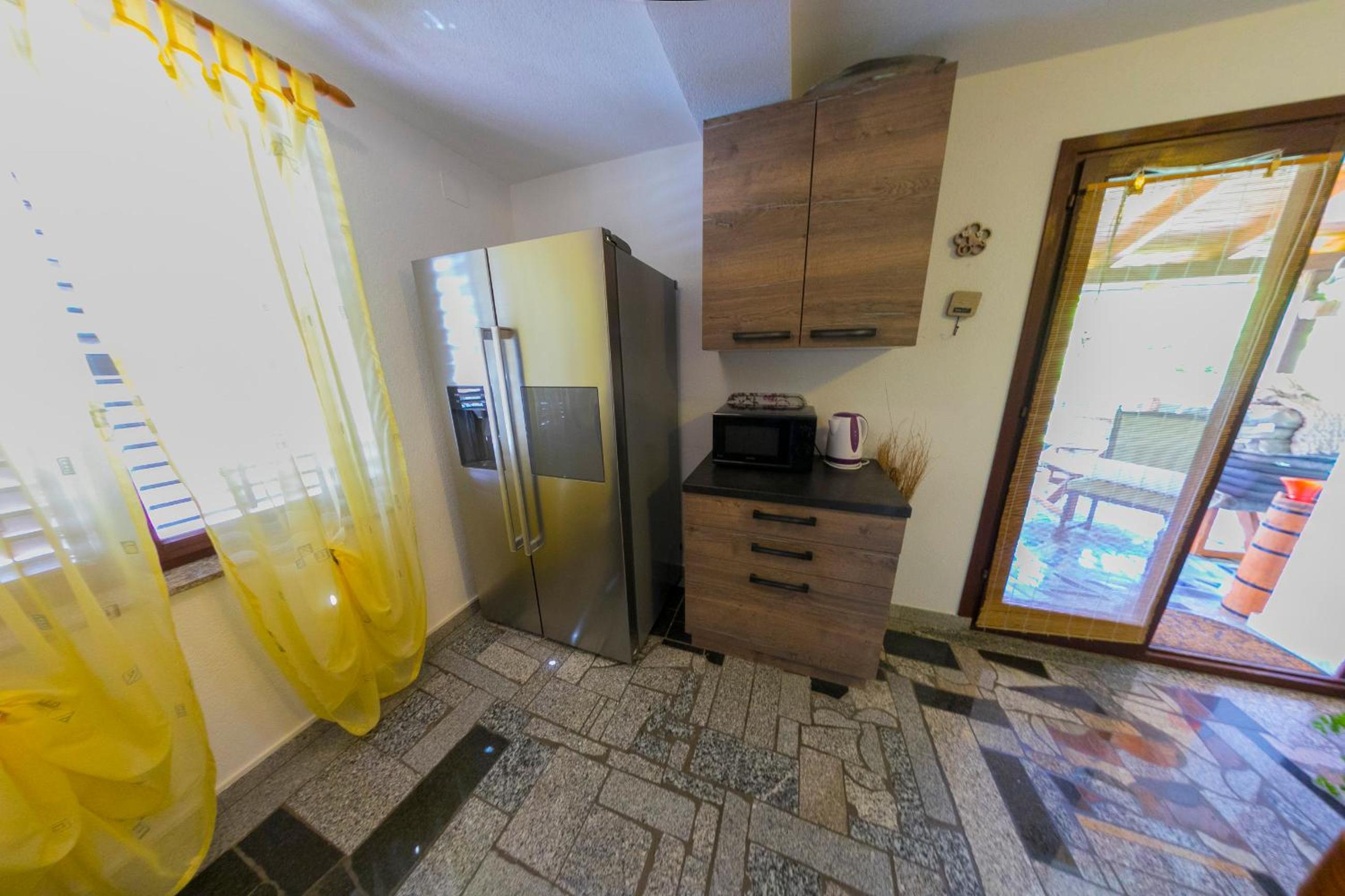 Apartments Oeneus