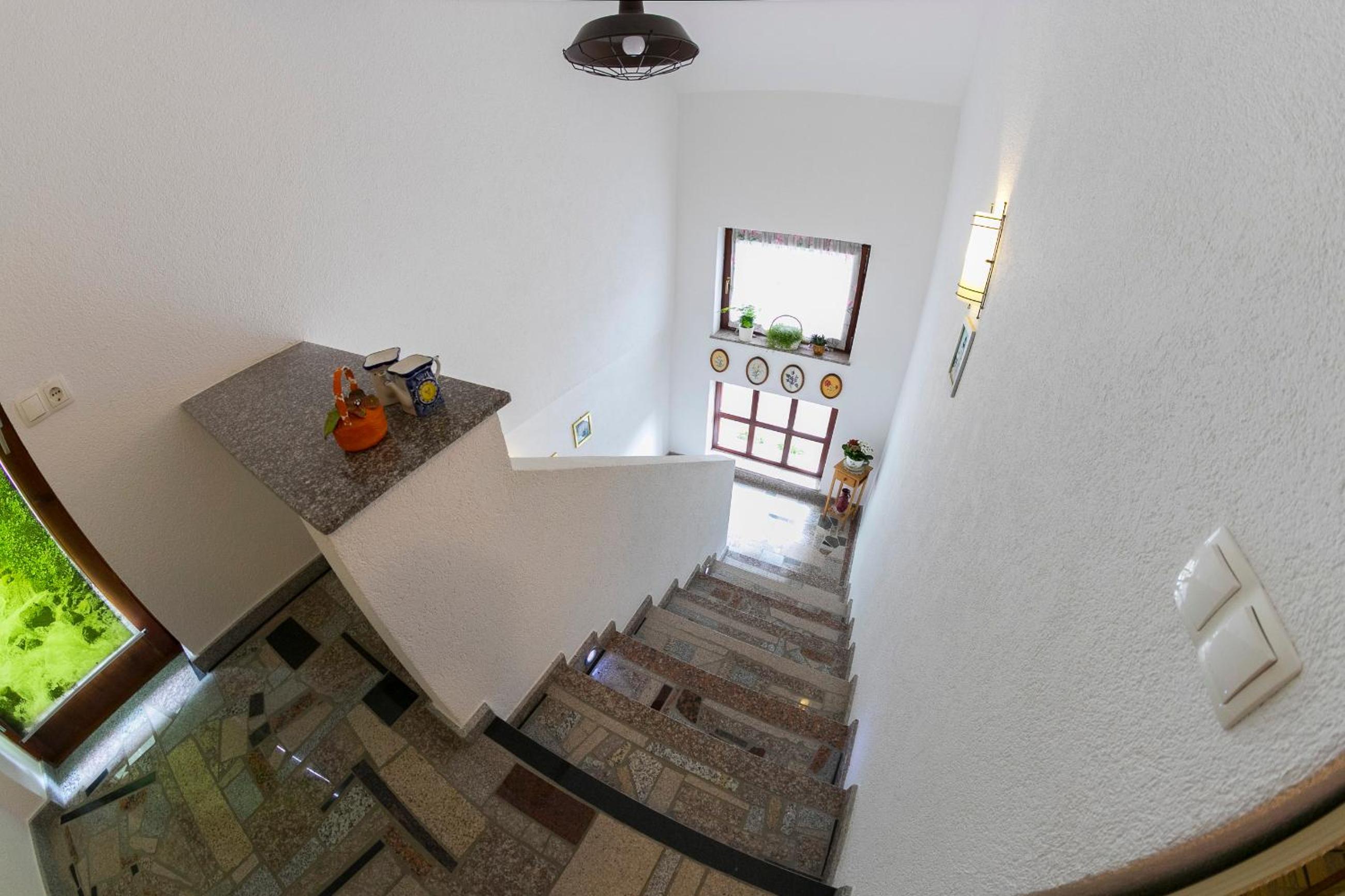 Apartments Oeneus