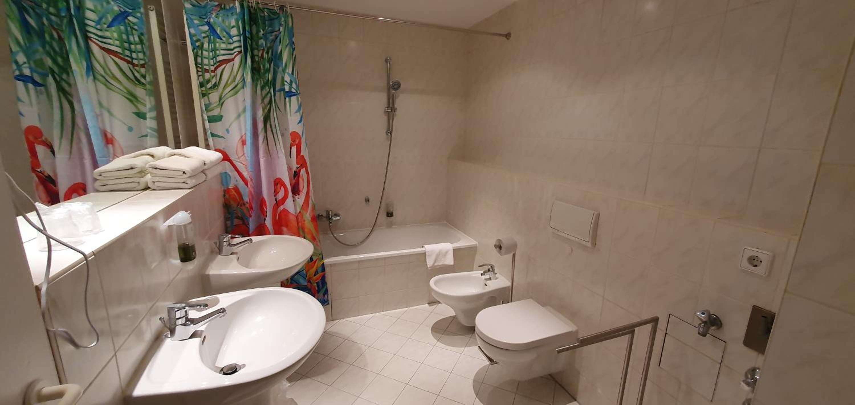 Berlin Vacations - Solitaire Hotel - Property Image 38