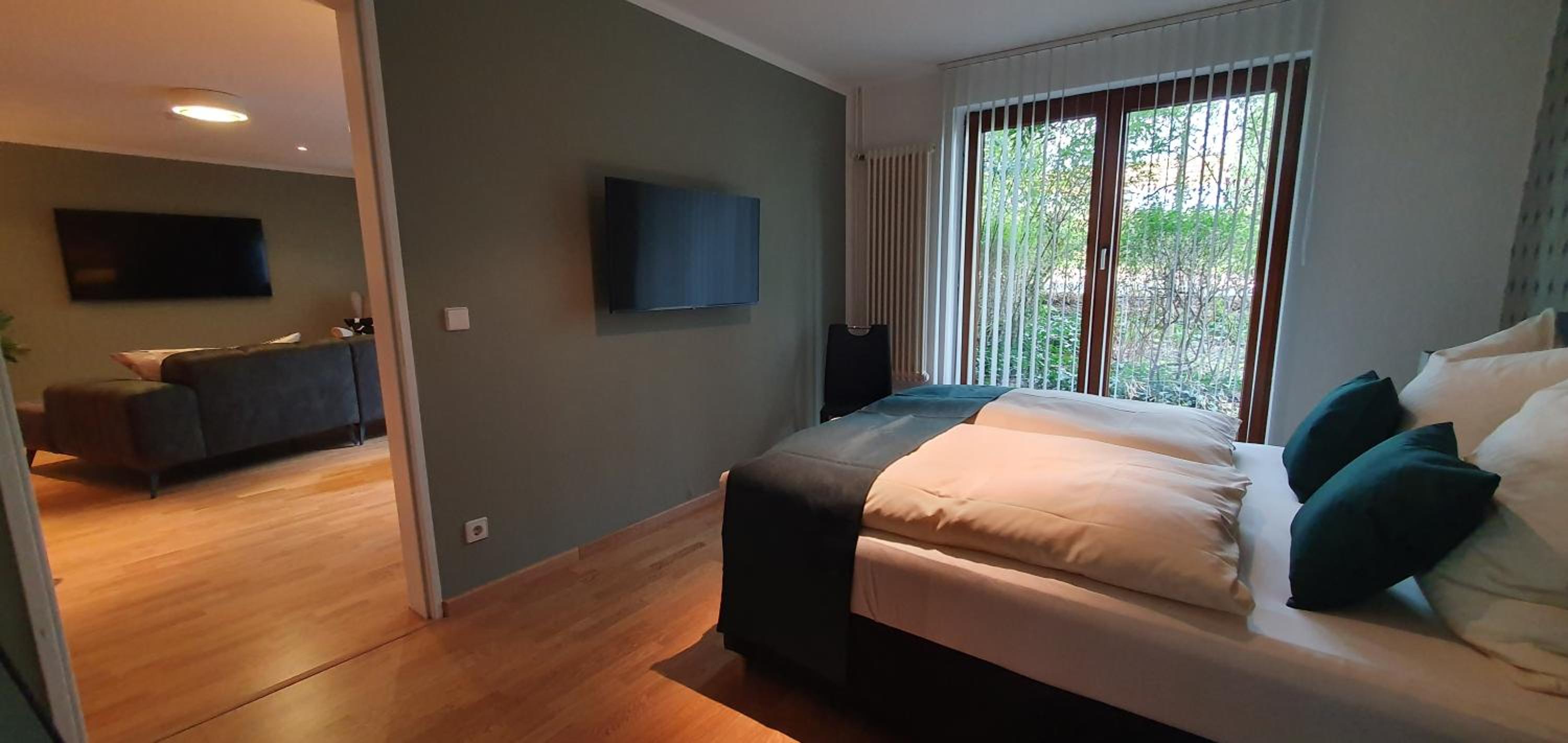 Berlin Vacations - Solitaire Hotel - Property Image 25