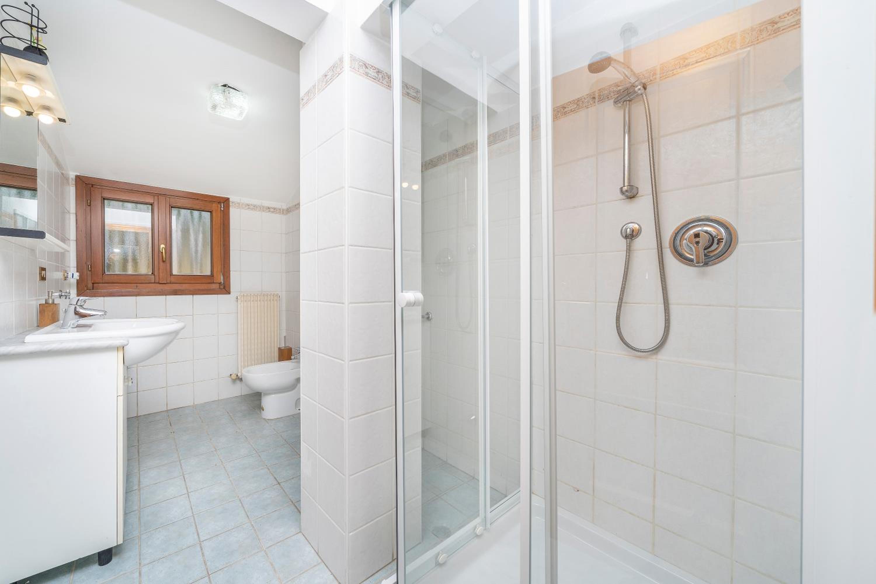 GuestHost - Penthouse Central apartments vista Monte Priesnig