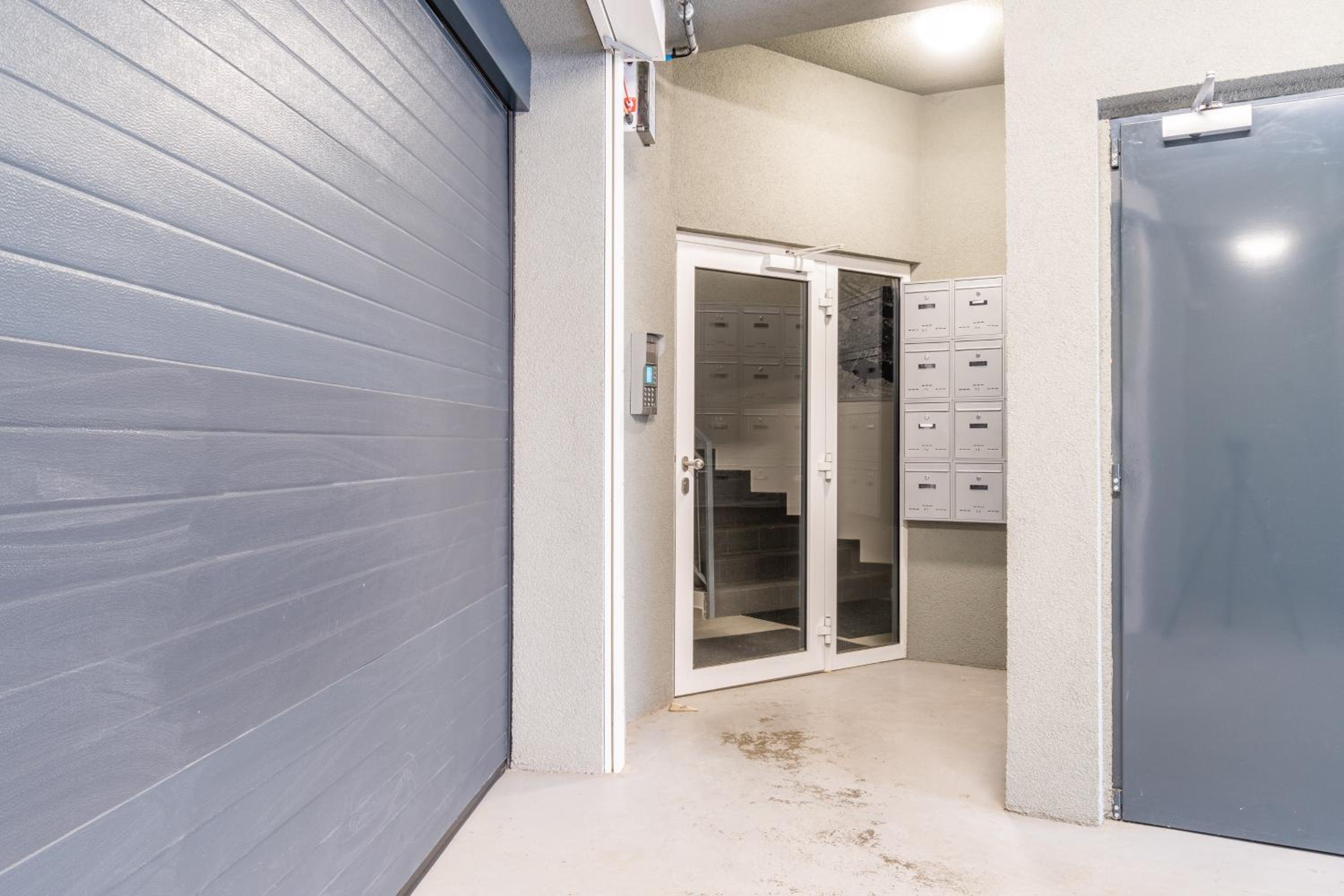 Brand new two room apartment #34 with free secure parking in the center