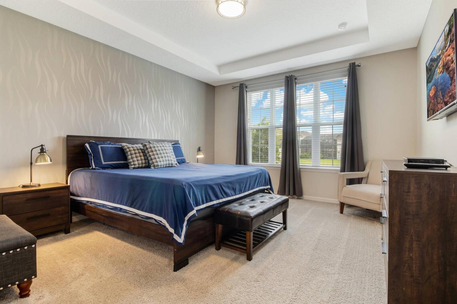 Large Home Up to 20 Guests BBQ Heated Pool SPA view 3