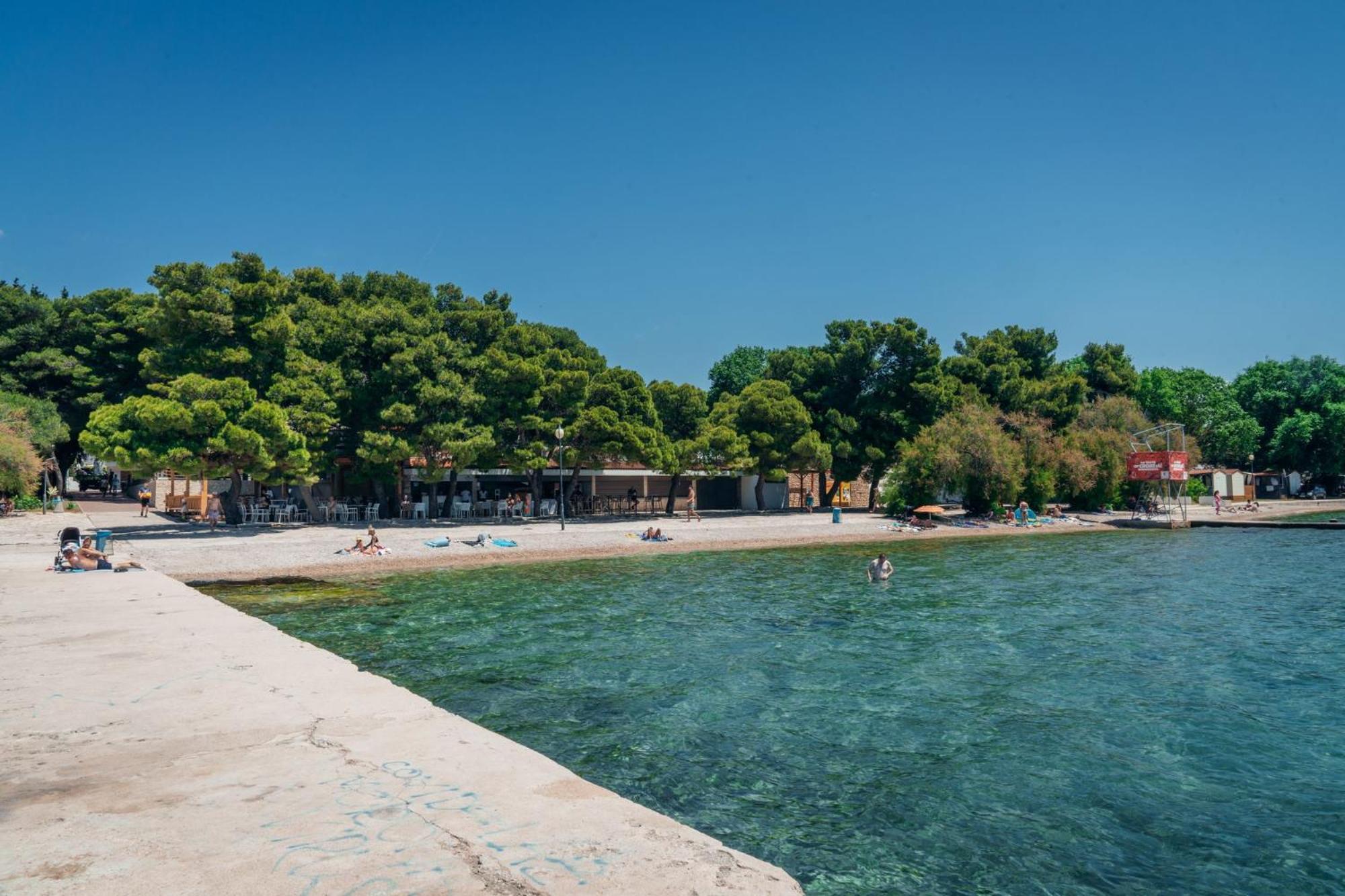 Croatia Camp Premium