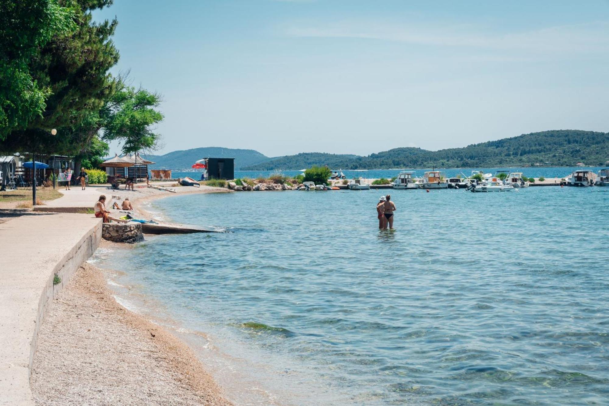 Croatia Camp Premium