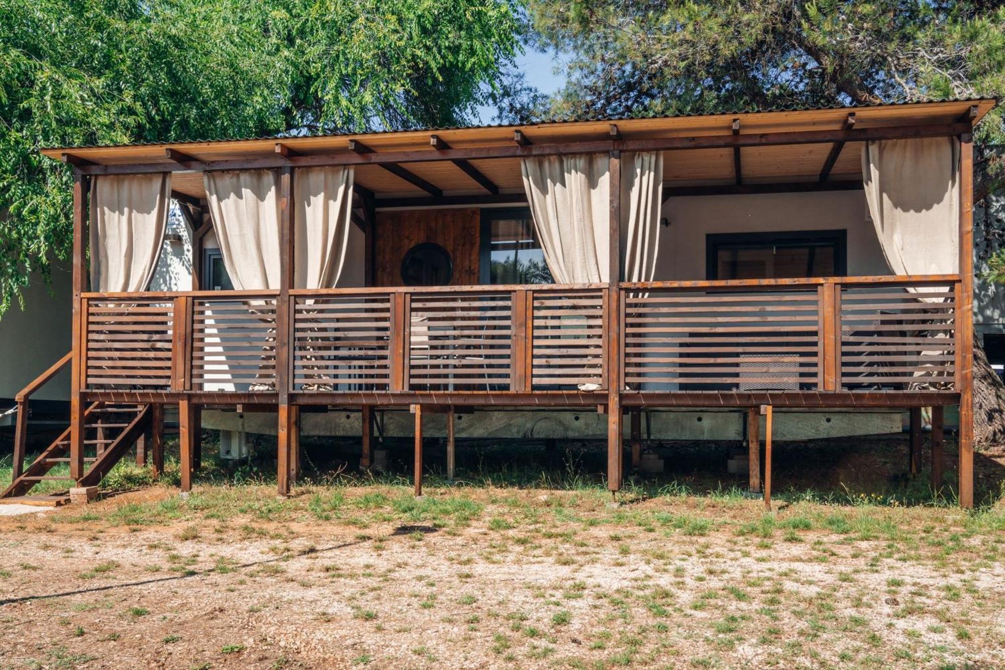 Croatia Camp Premium