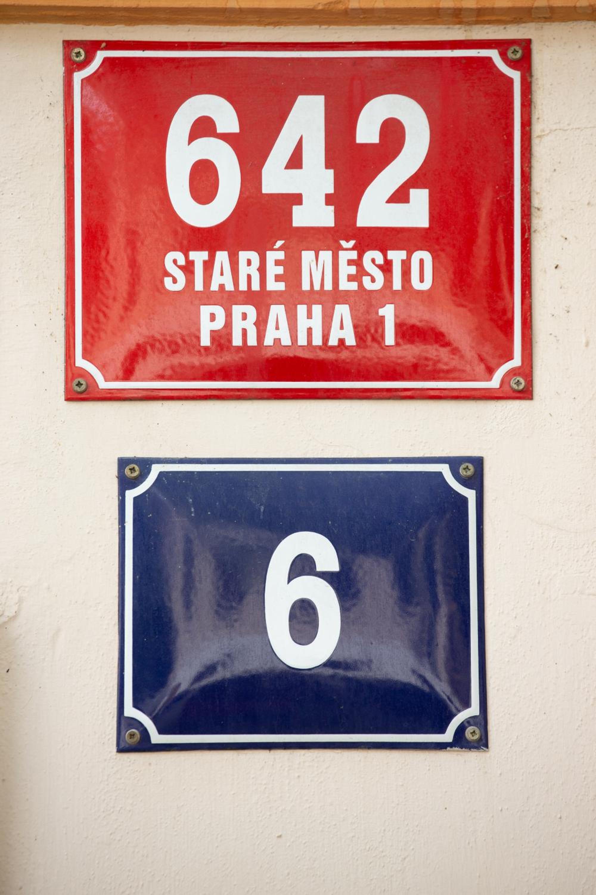 Women's Only Hostel - Female Only