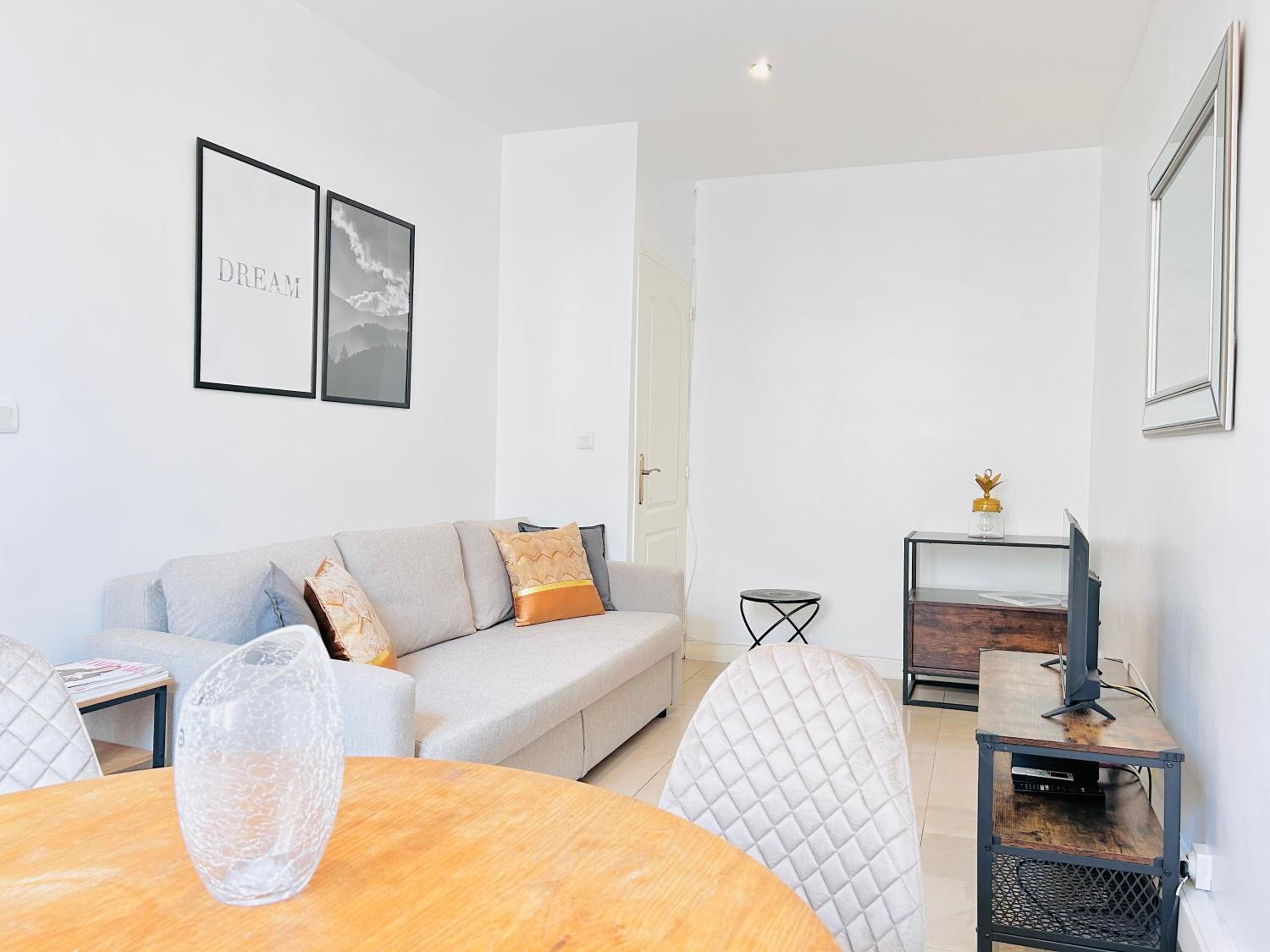 2 Bedroom flat Cannes Center La Croisette Banane photo 2