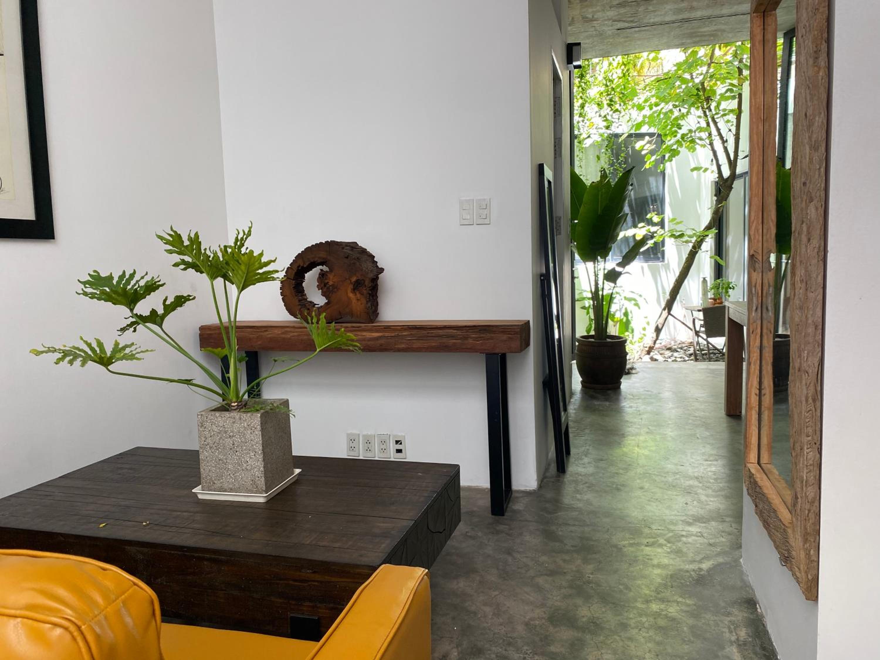 Notre Maison 8 Saigon close Landmark 81 building