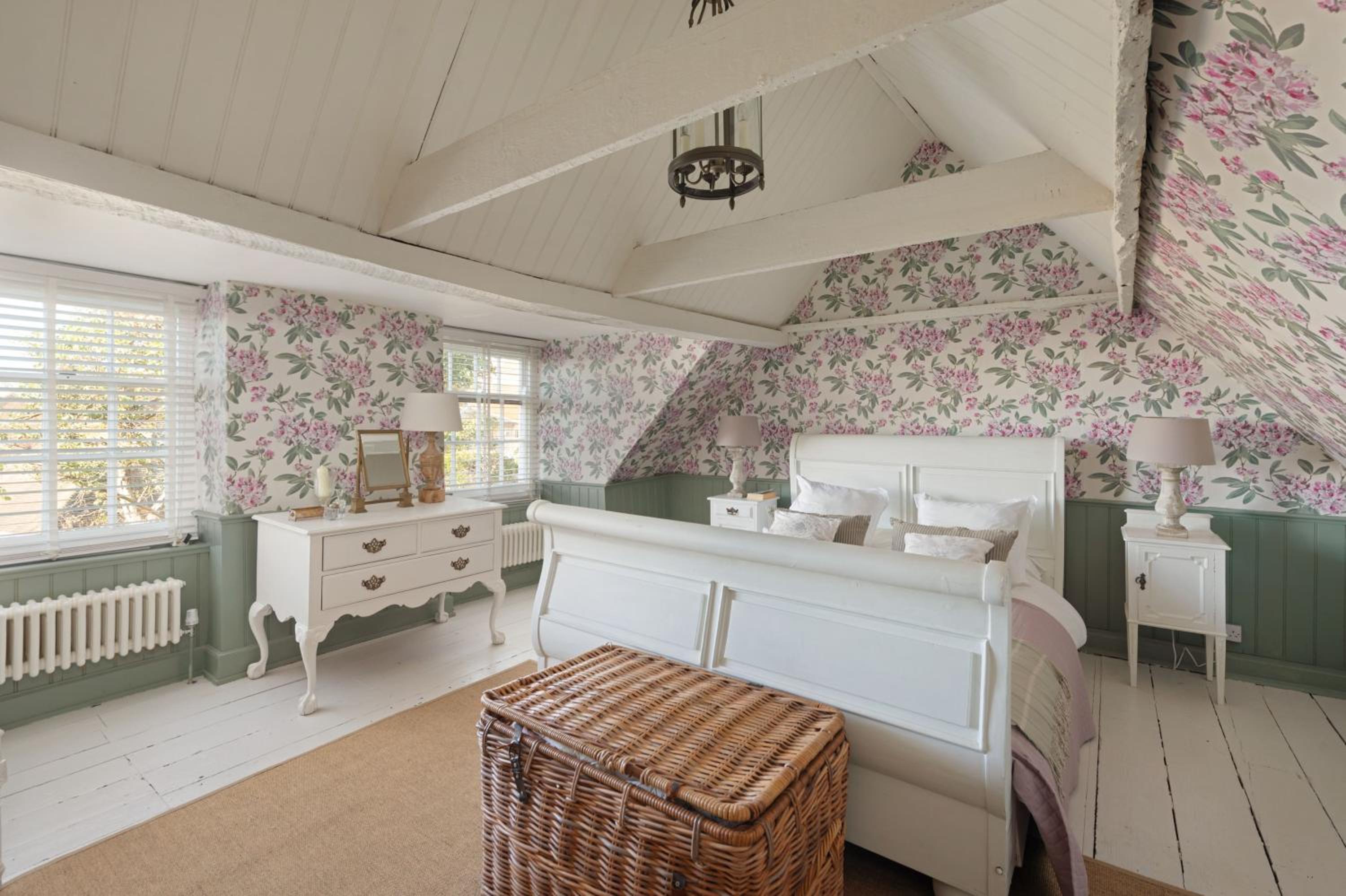NEW Georgian Splendour, Hythe view 3