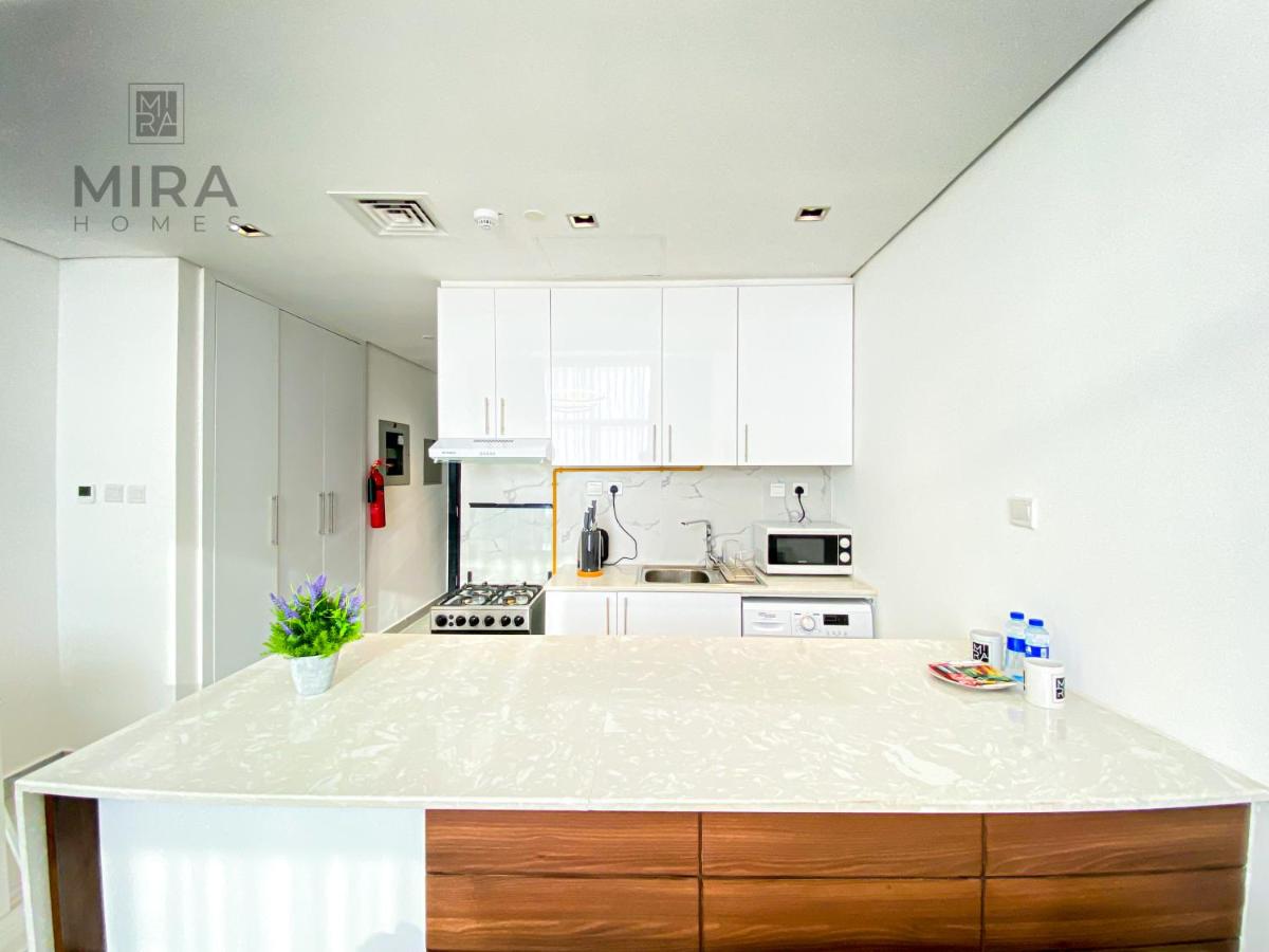 Mira Holiday Homes - Fully furnished studio in JVC