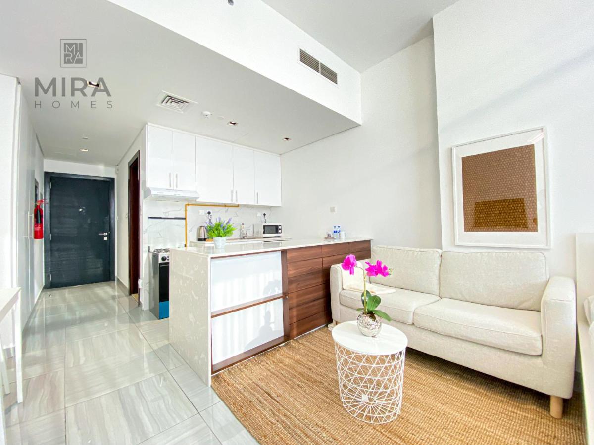 Mira Holiday Homes - Fully furnished studio in JVC