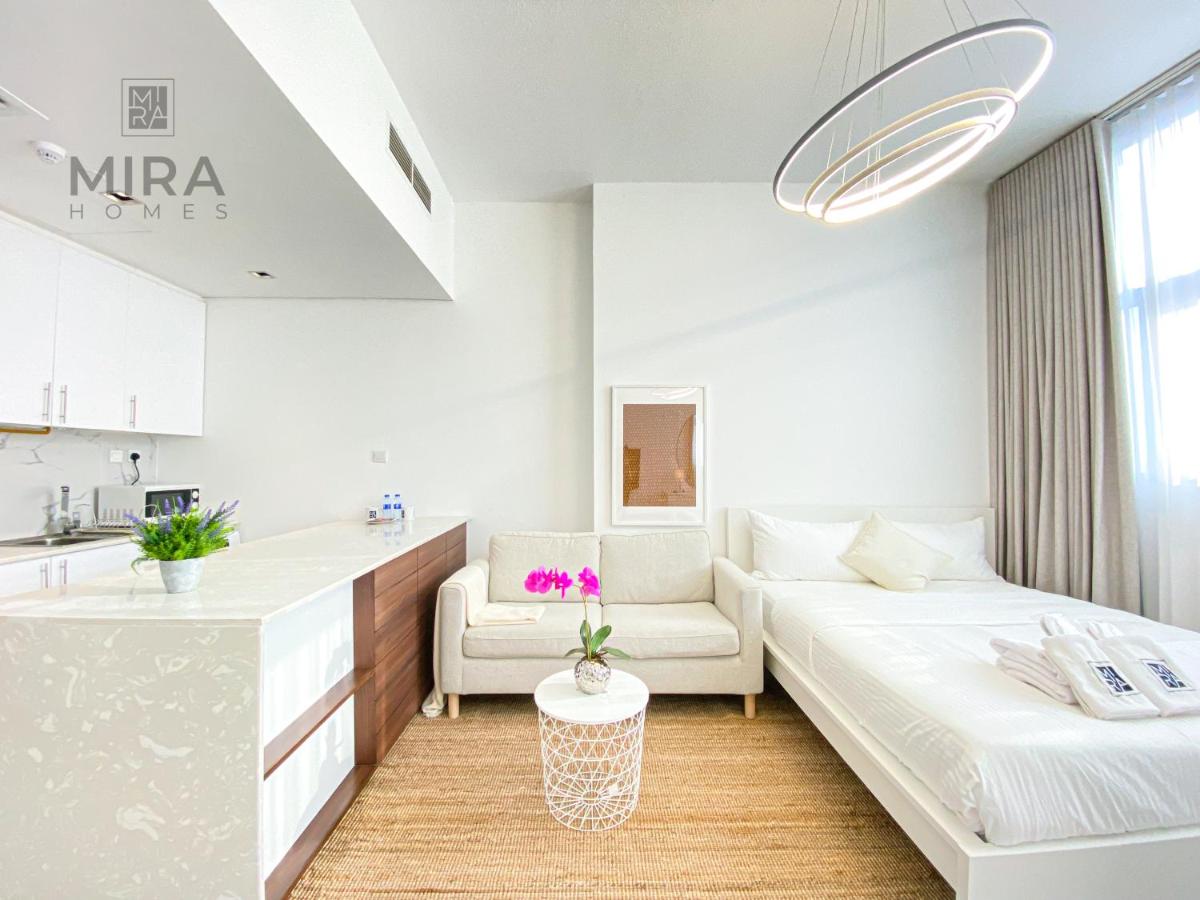Mira Holiday Homes - Fully furnished studio in JVC