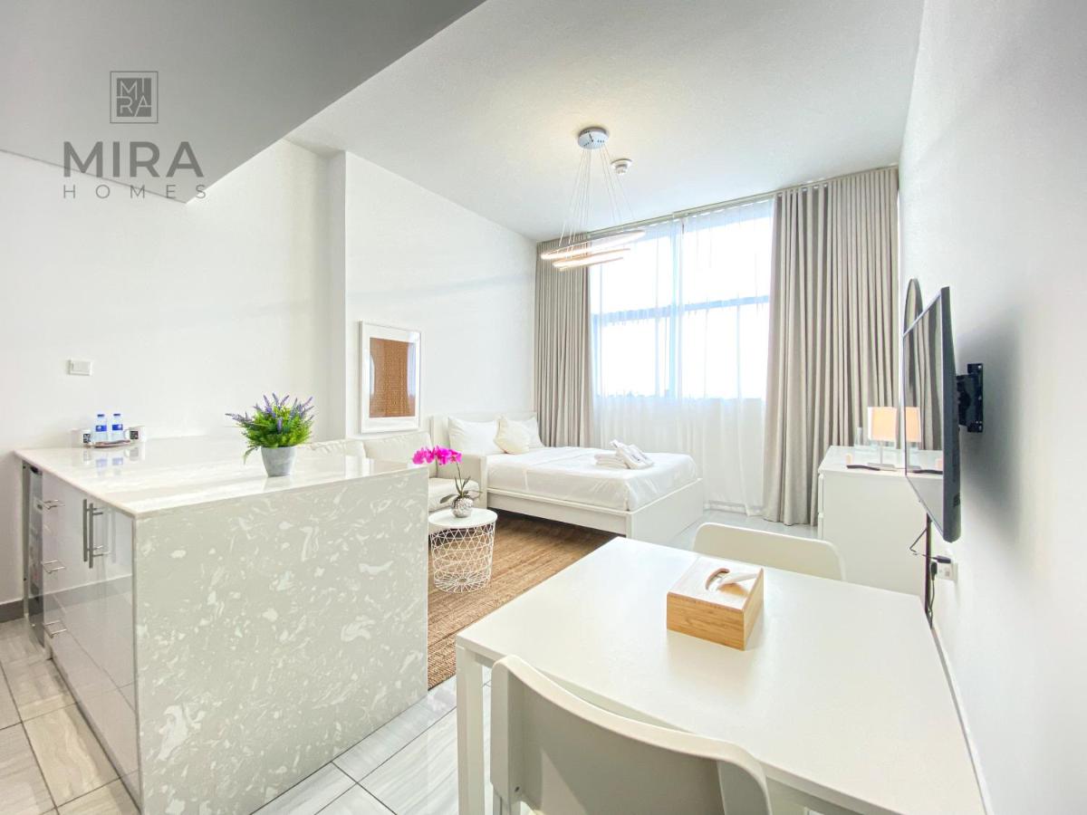 Mira Holiday Homes - Fully furnished studio in JVC