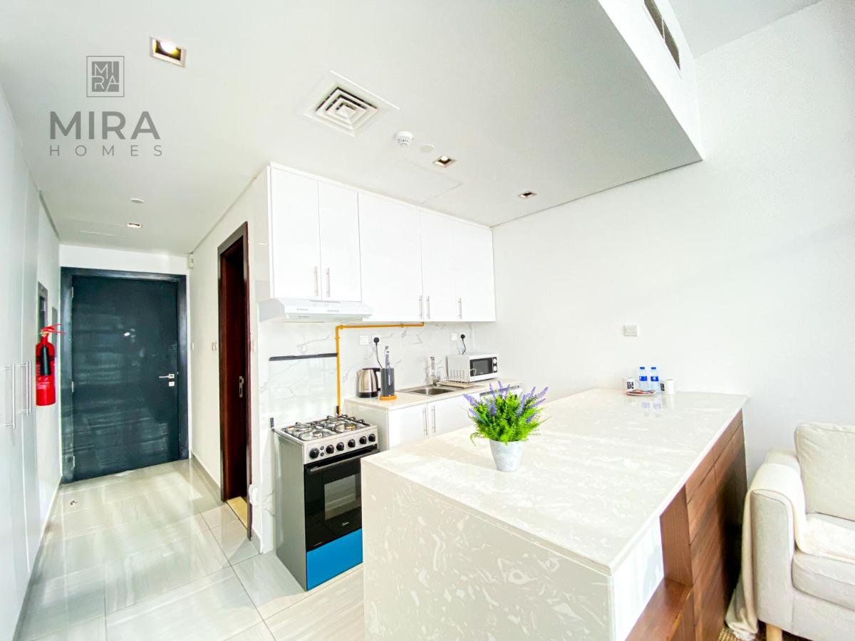 Mira Holiday Homes - Fully furnished studio in JVC
