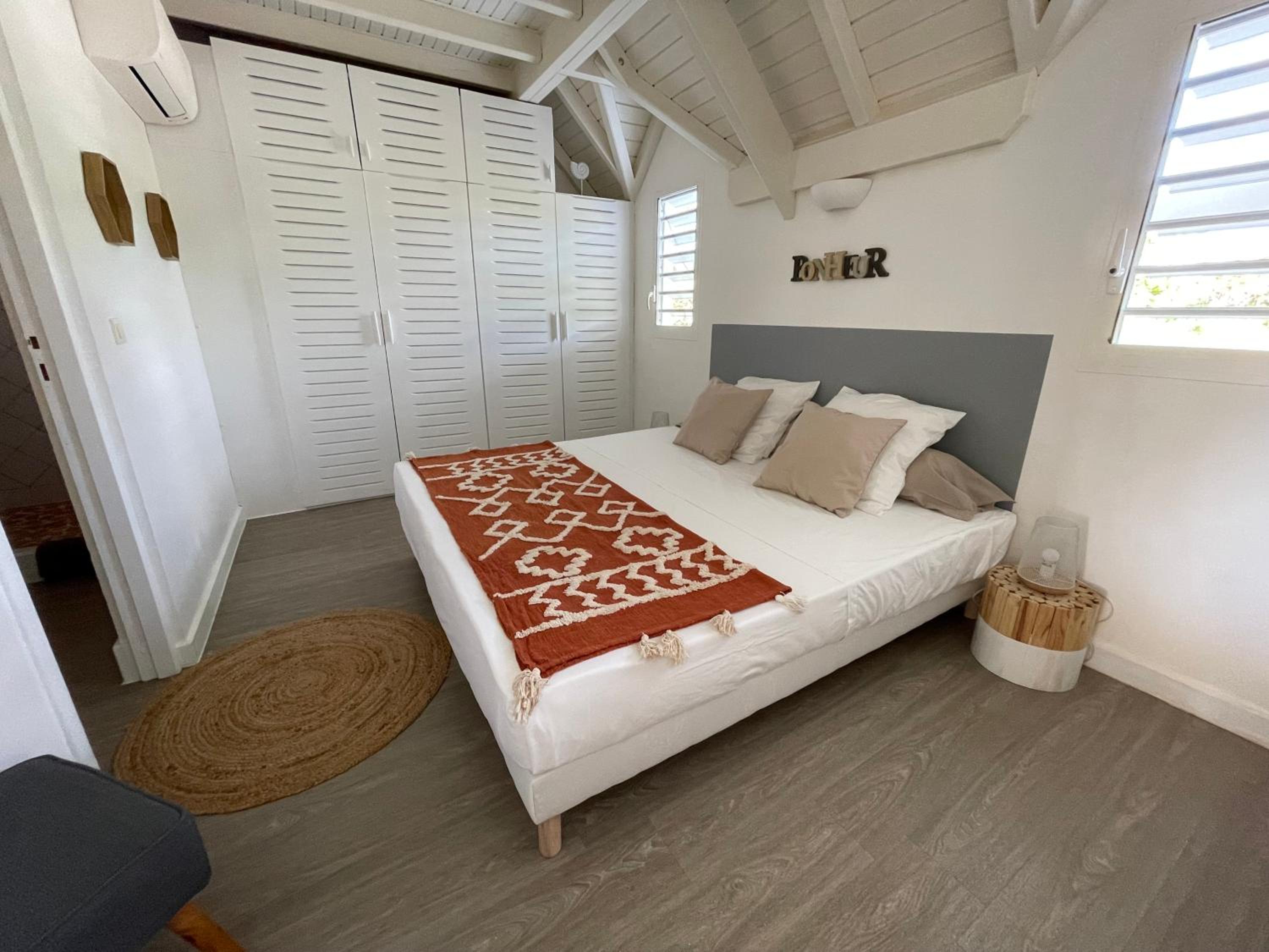 Pitaya - T3 cosy en duplex avec cuve view 2