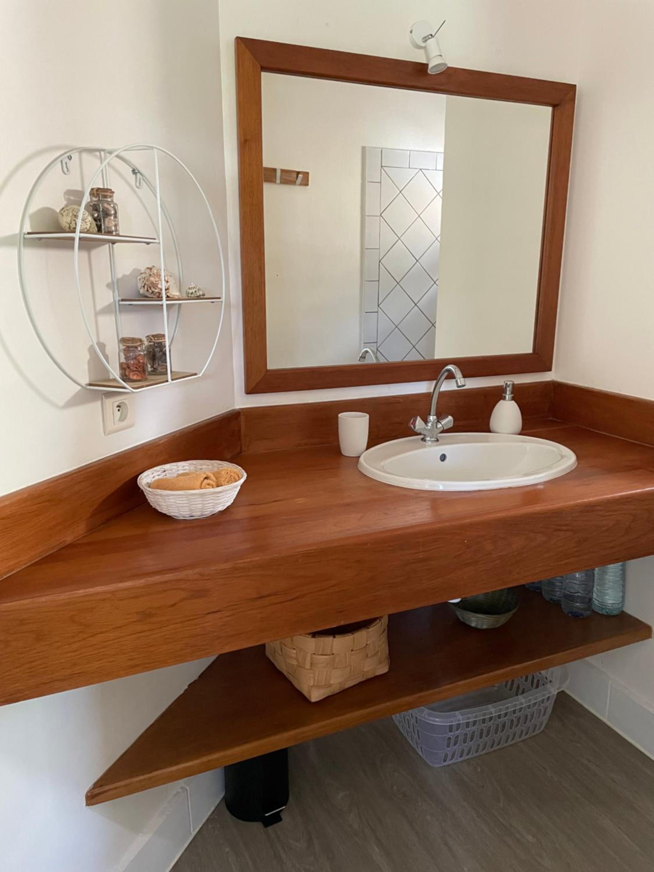 Pitaya - T3 cosy en duplex avec cuve view 3